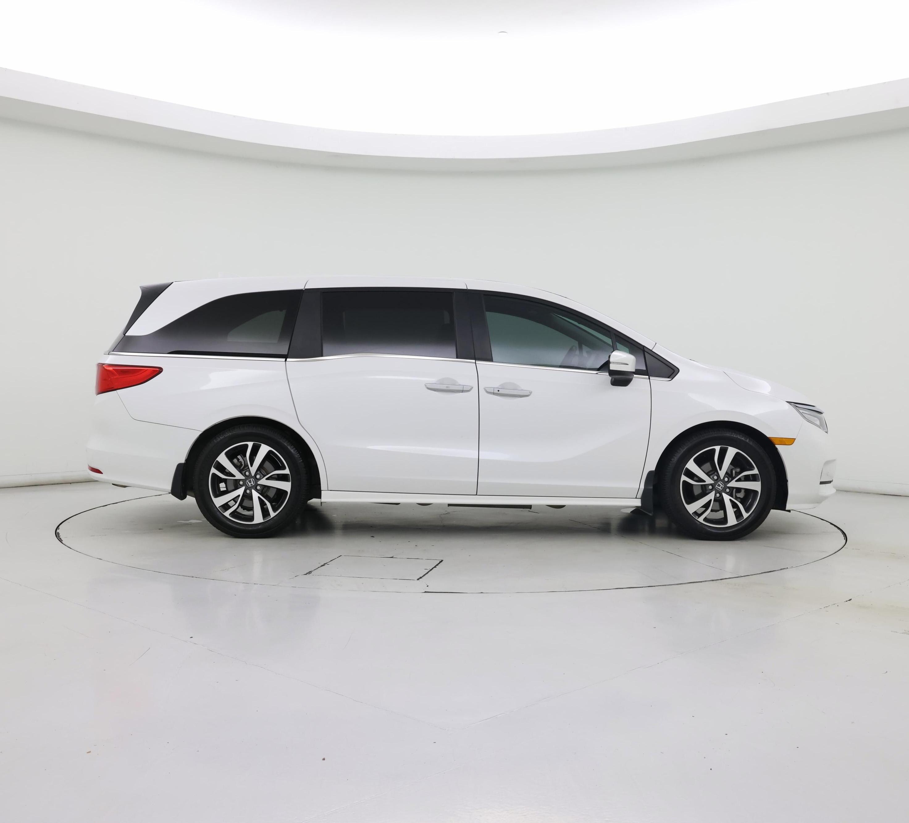 Thumbnail: 2023 Honda Odyssey - 7