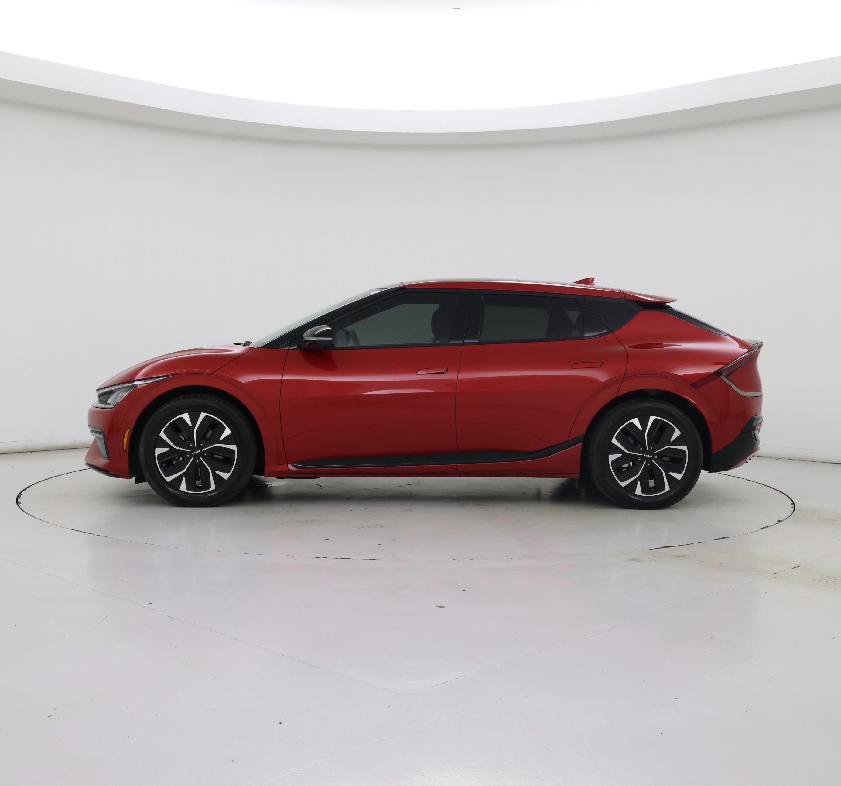 Thumbnail: 2022 Kia EV6 - 3