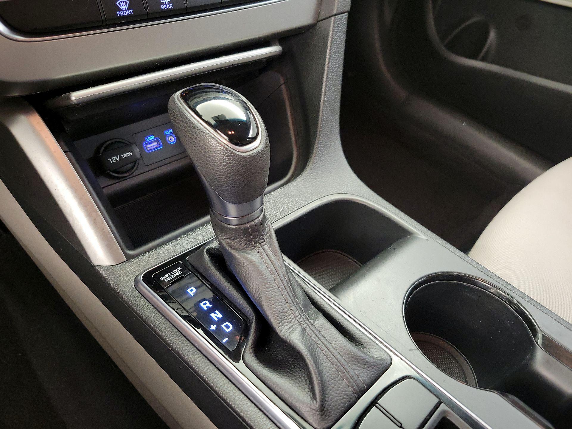 Thumbnail: 2015 Hyundai Sonata - 17