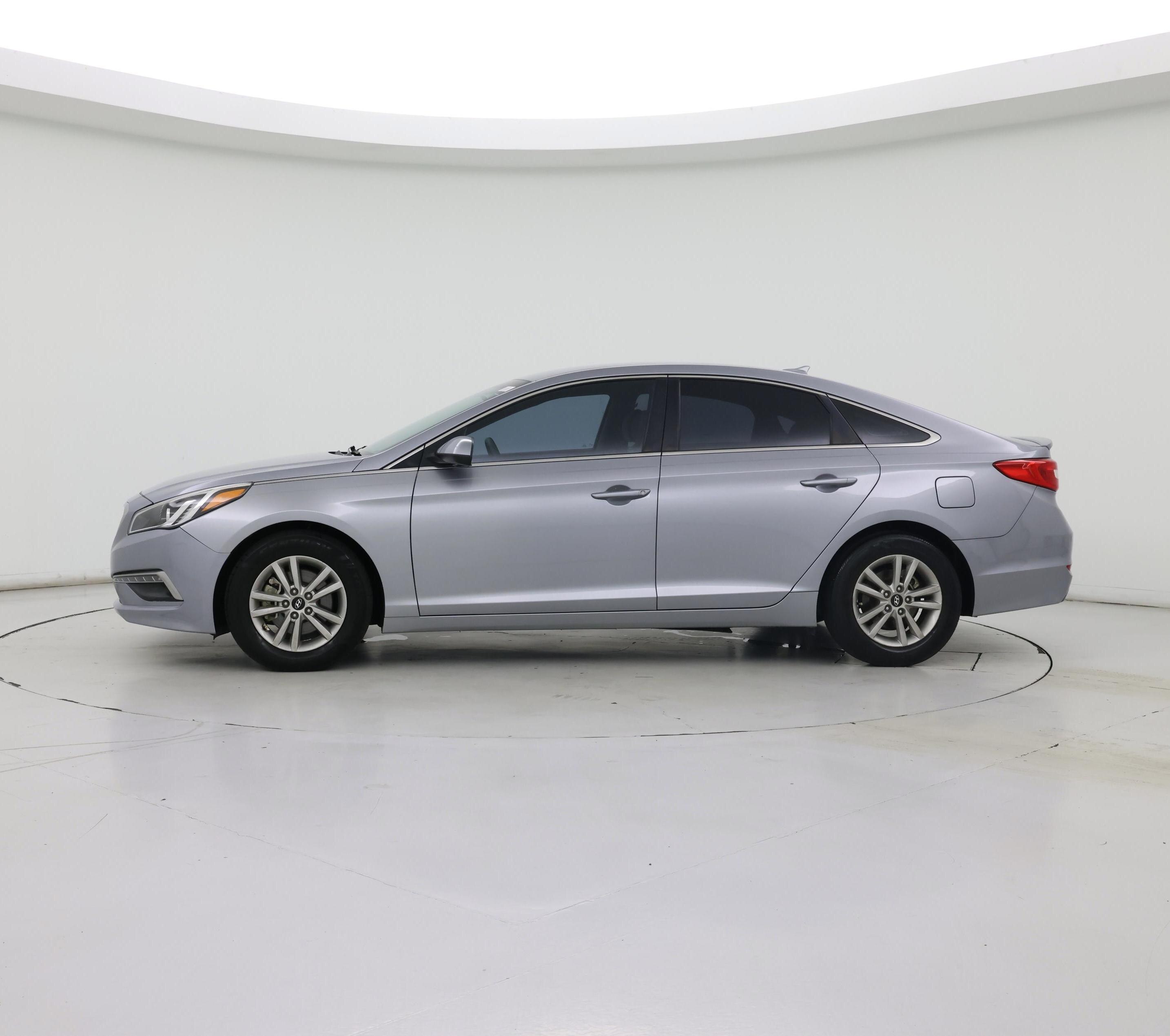 Thumbnail: 2015 Hyundai Sonata - 3