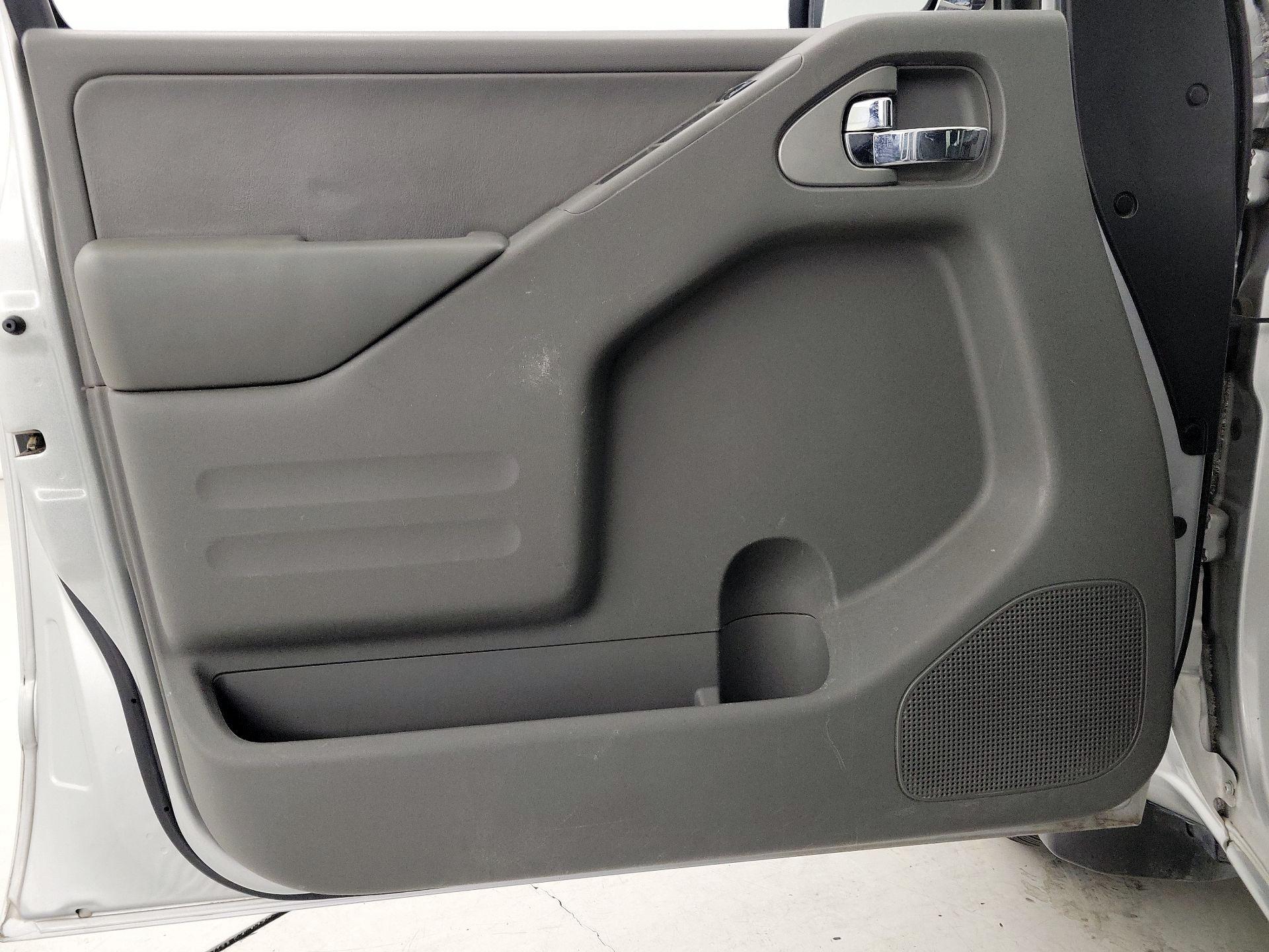 Thumbnail: 2015 Nissan Frontier - 12