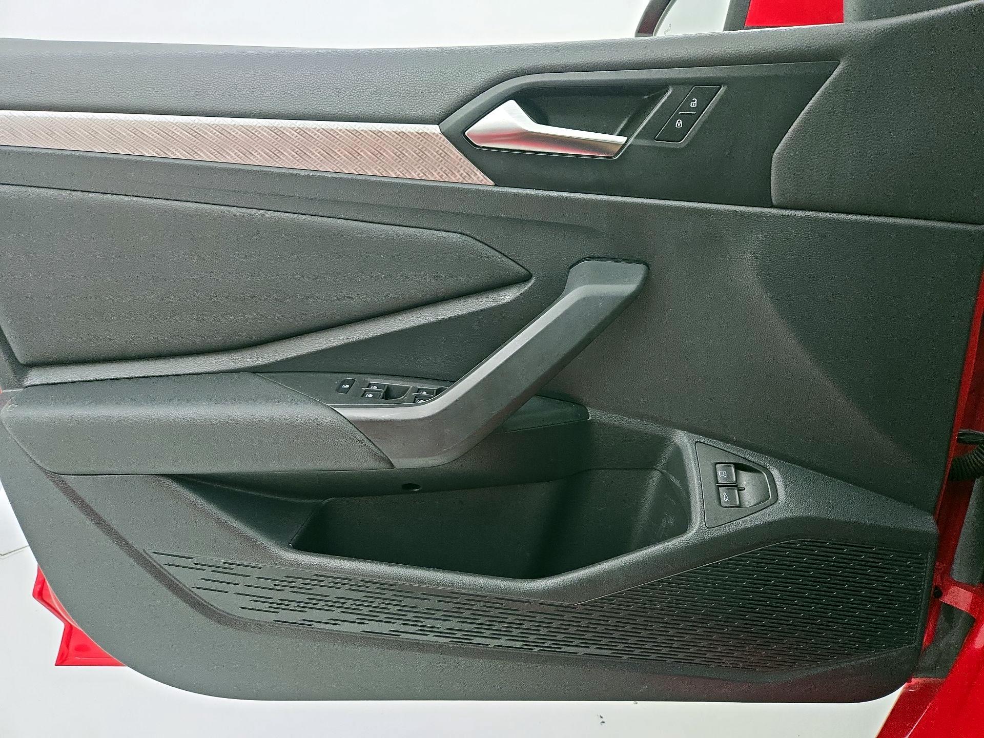 Thumbnail: 2021 Volkswagen Jetta - 12