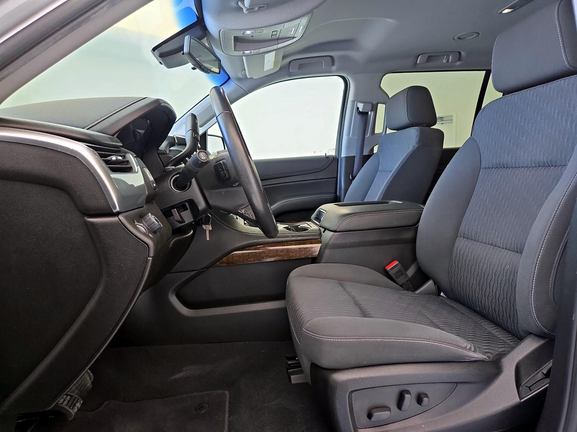 Thumbnail: 2019 Chevrolet Suburban - 11