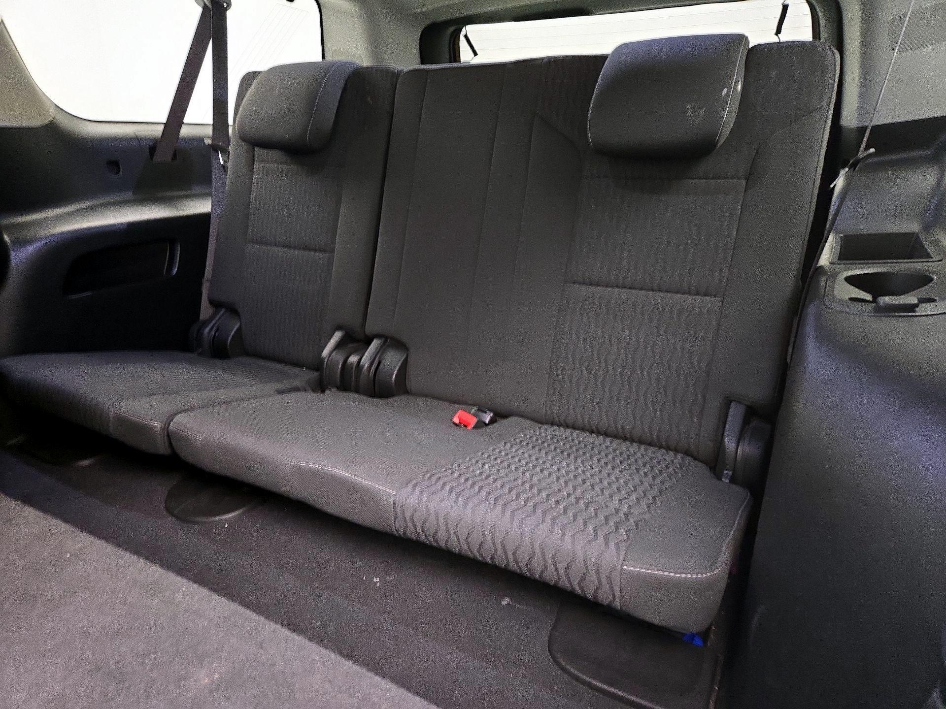 Thumbnail: 2019 Chevrolet Suburban - 19