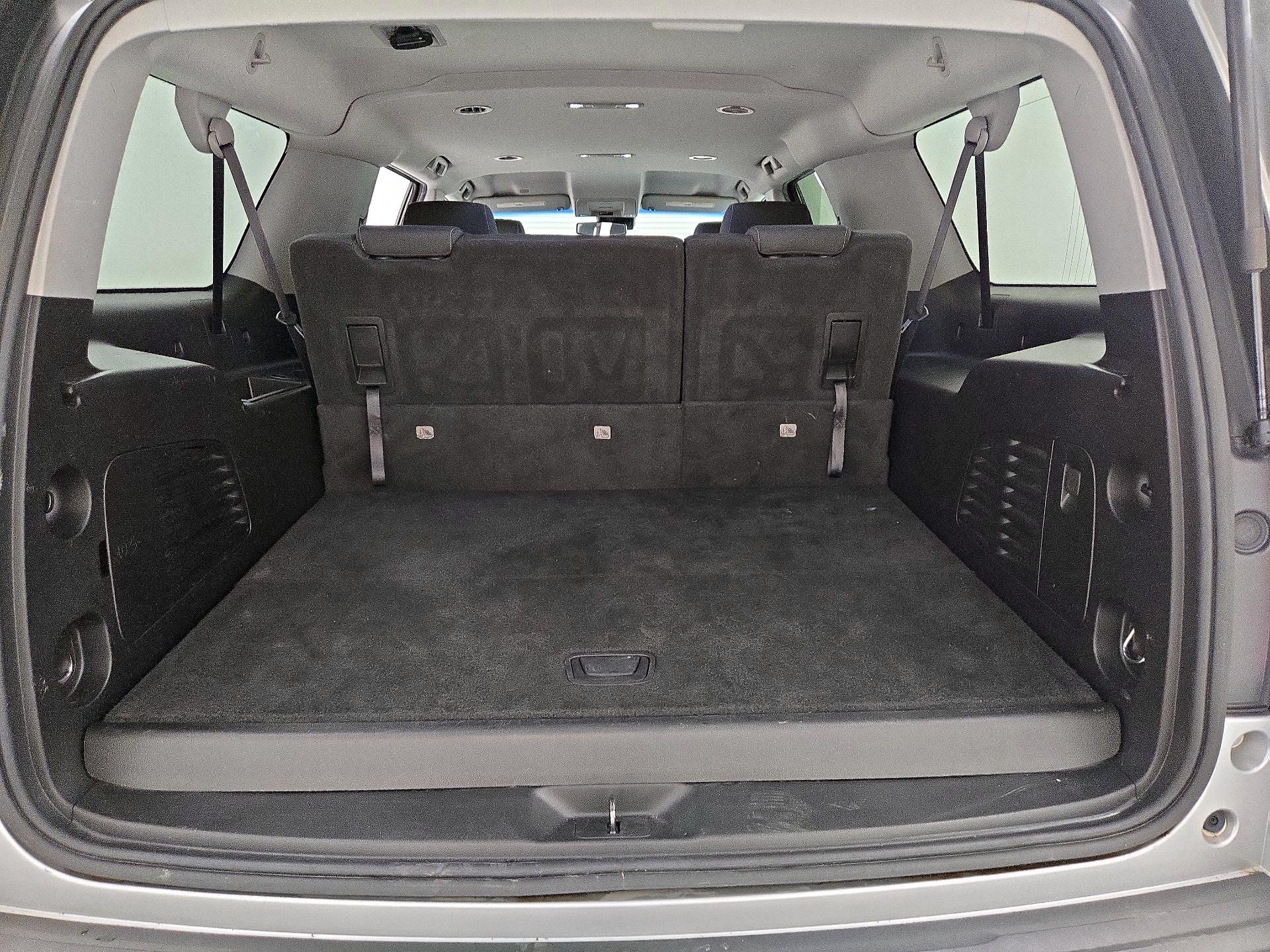 Thumbnail: 2019 Chevrolet Suburban - 20
