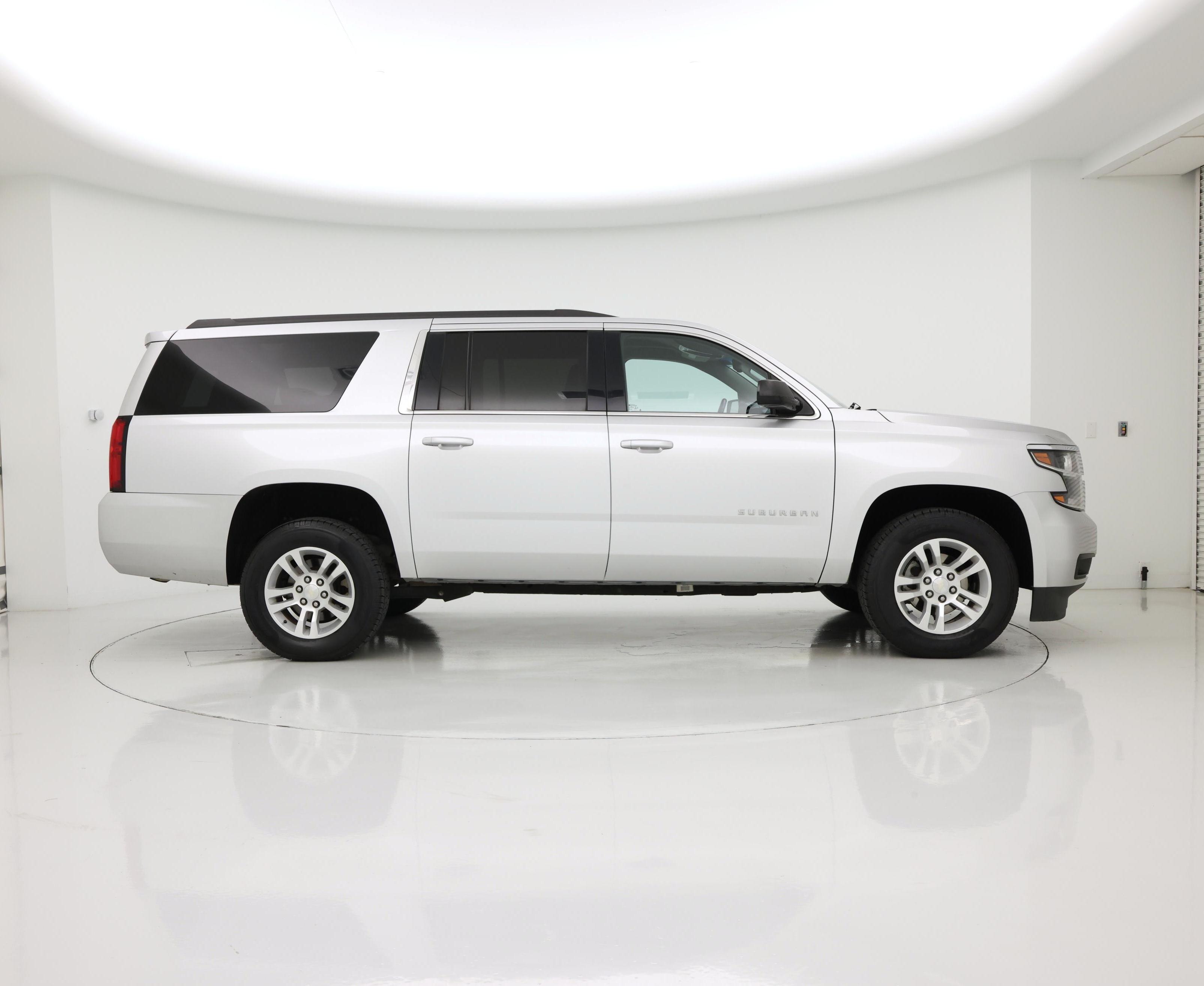 Thumbnail: 2019 Chevrolet Suburban - 7