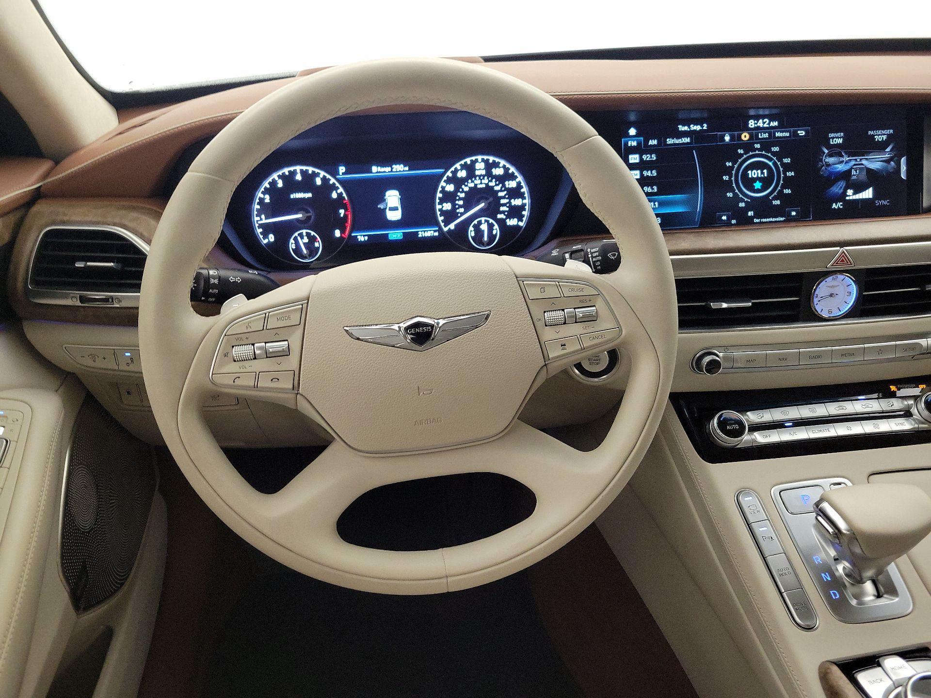 Thumbnail: 2021 Genesis G90 - 10