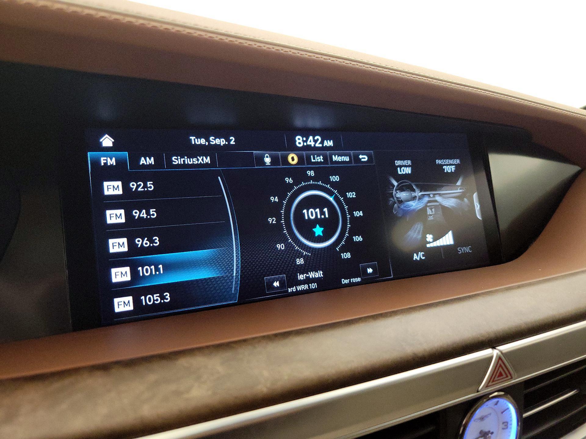 Thumbnail: 2021 Genesis G90 - 15