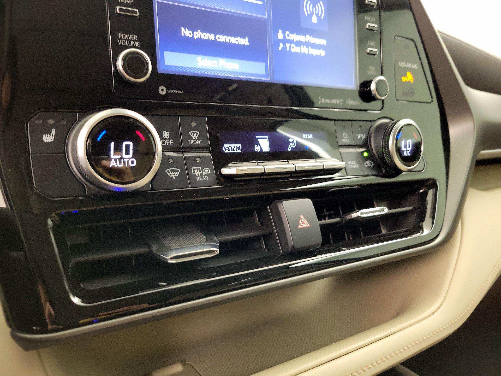 Thumbnail: 2021 Toyota Highlander - 16