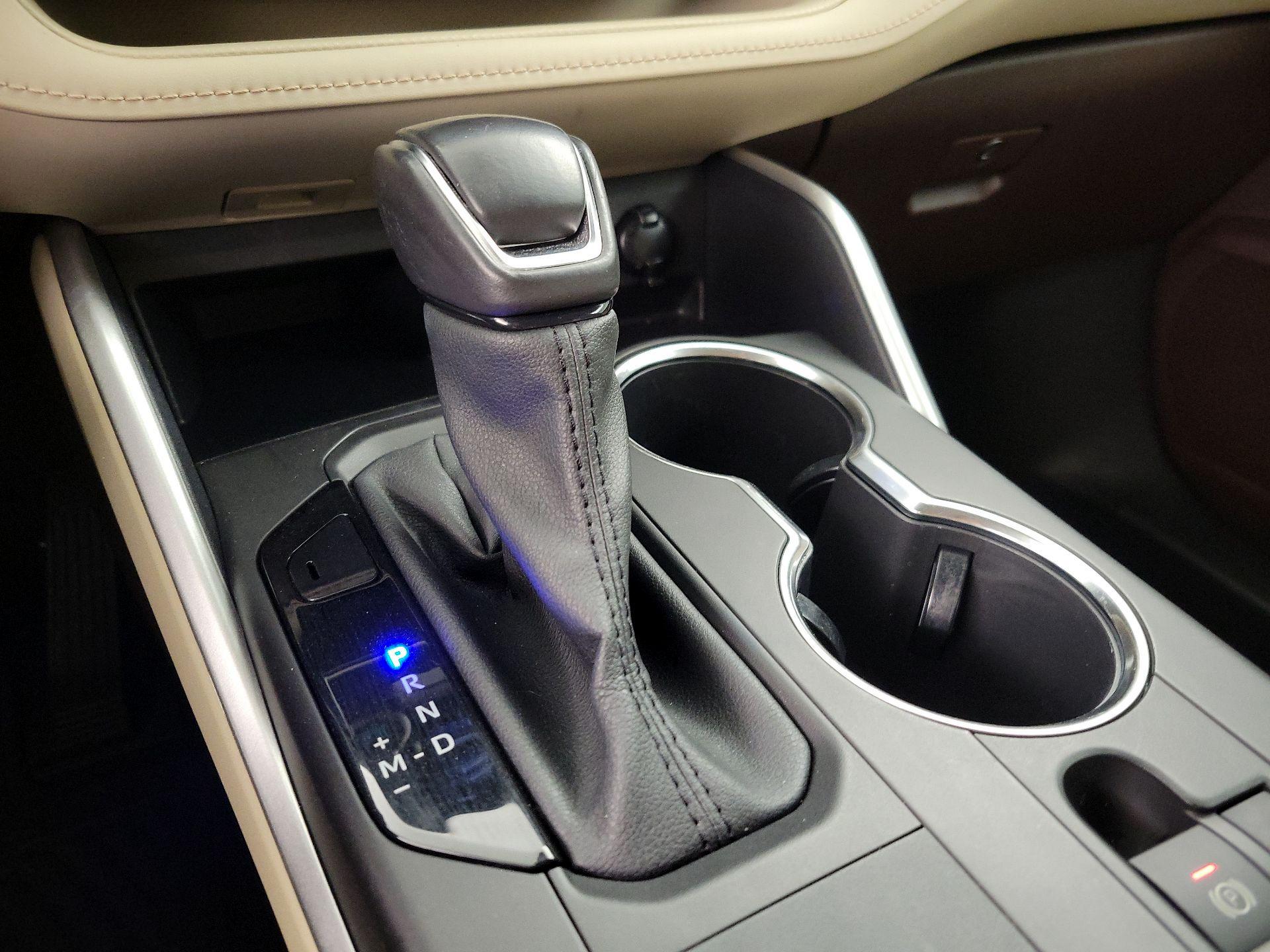 Thumbnail: 2021 Toyota Highlander - 17