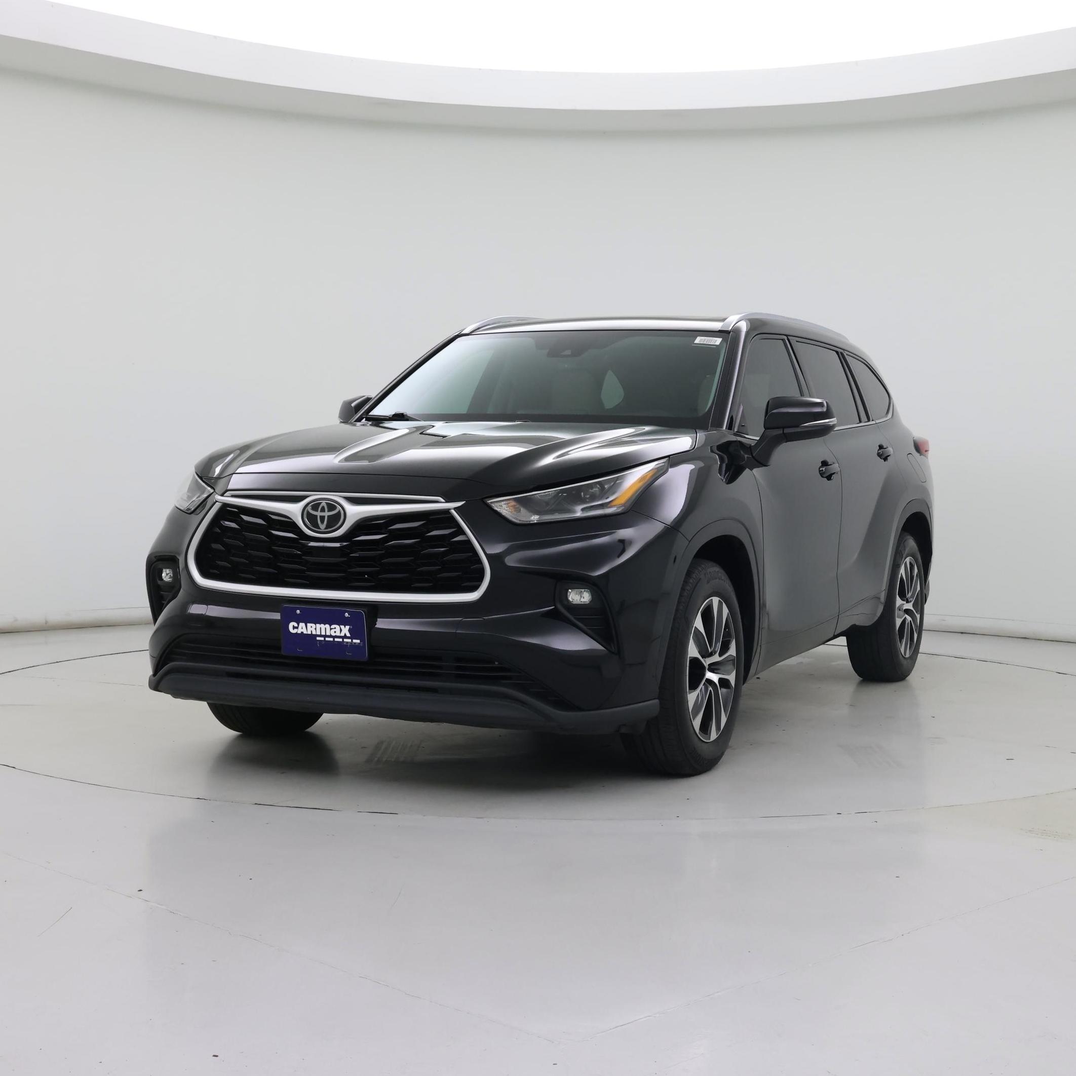 Thumbnail: 2021 Toyota Highlander - 4