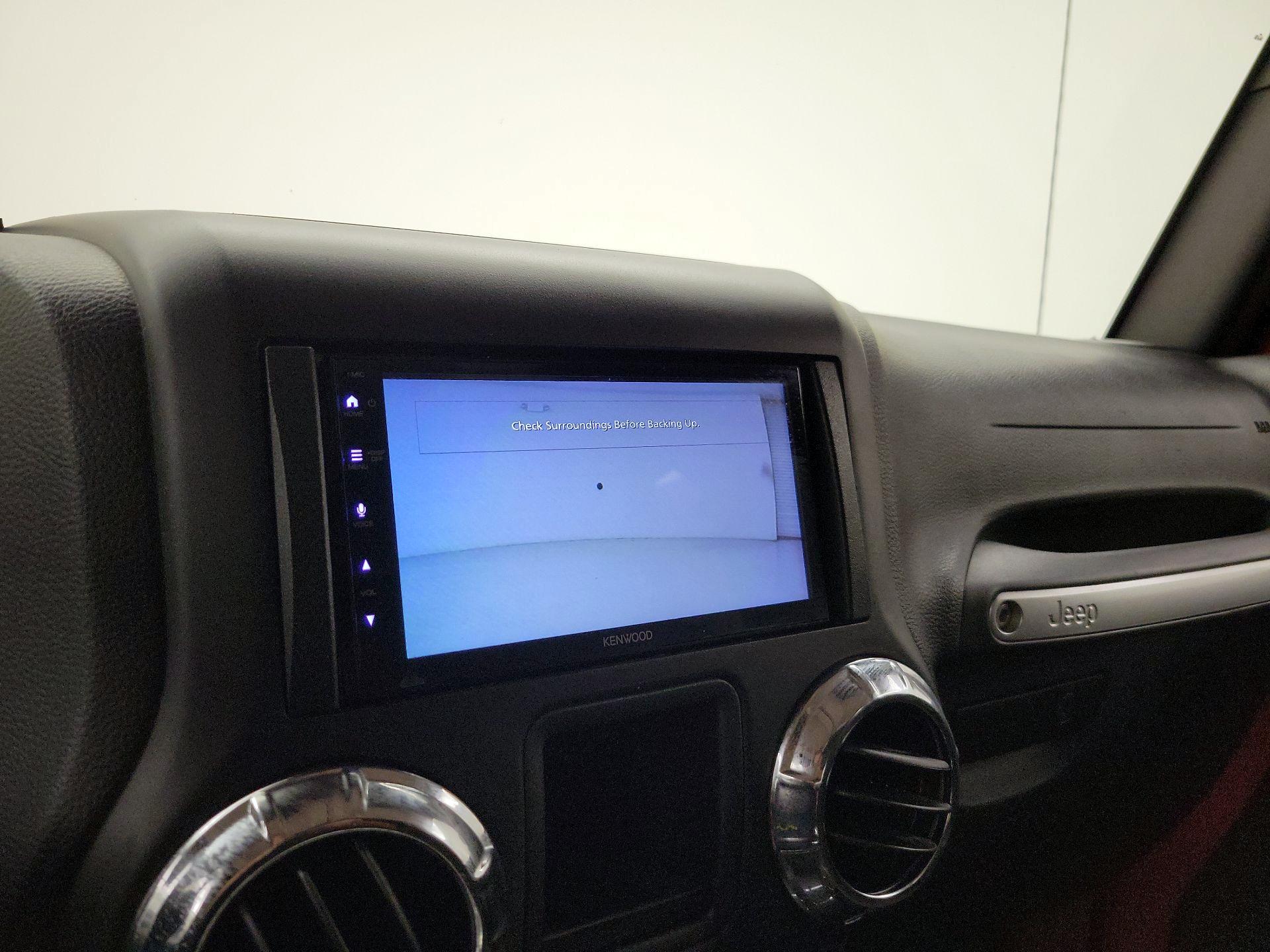 Thumbnail: 2015 Jeep Wrangler - 13