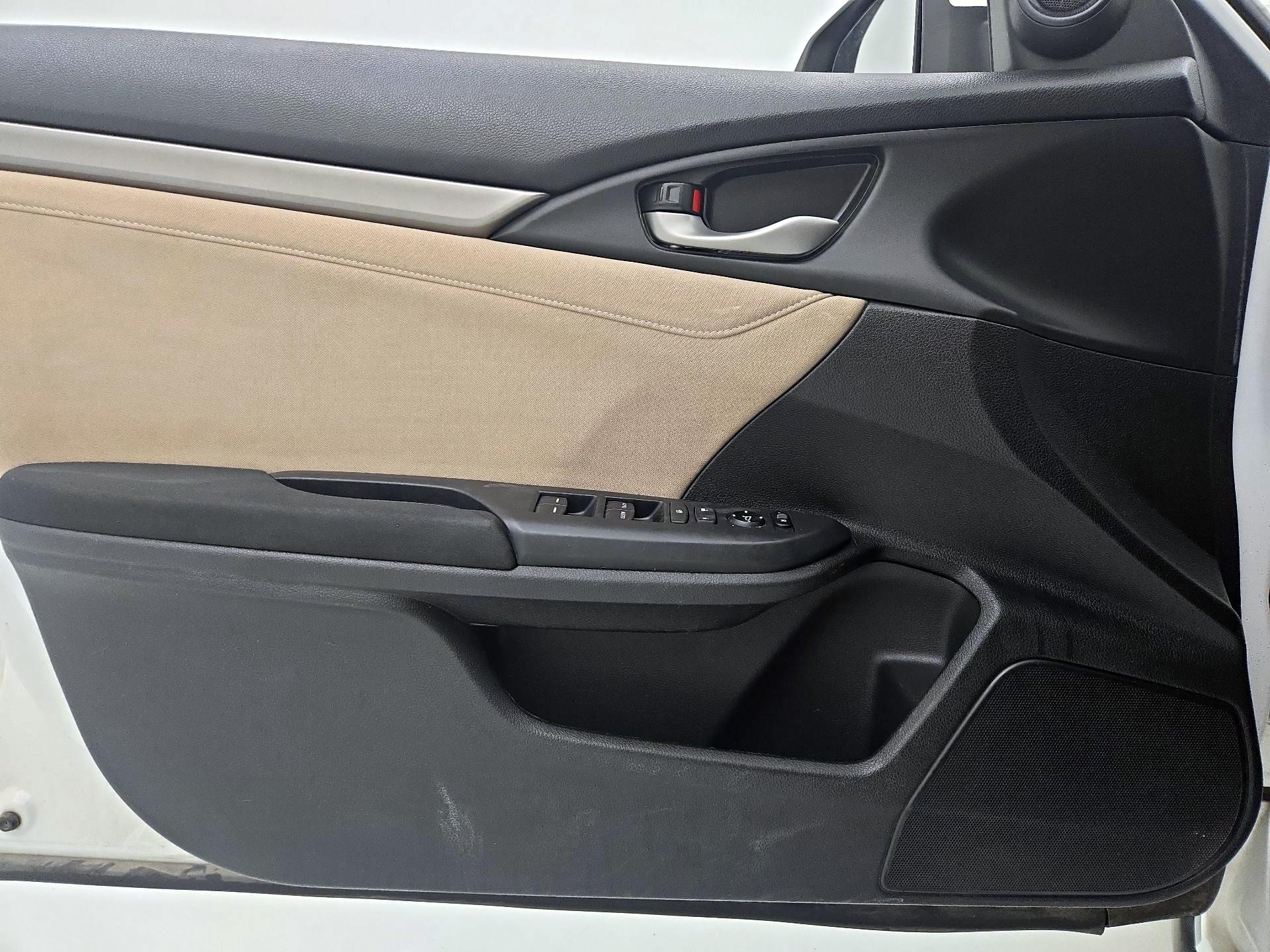 Thumbnail: 2017 Honda Civic - 12