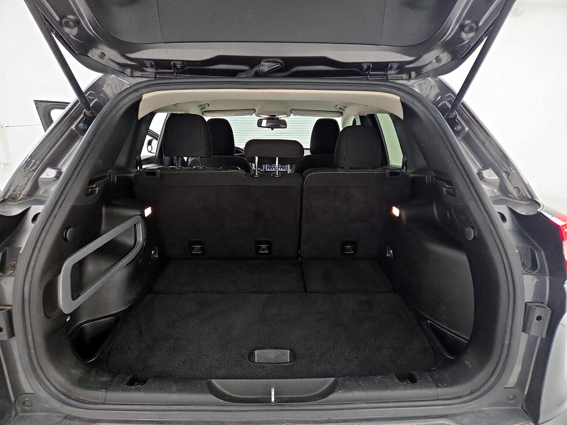 Thumbnail: 2016 Jeep Cherokee - 20