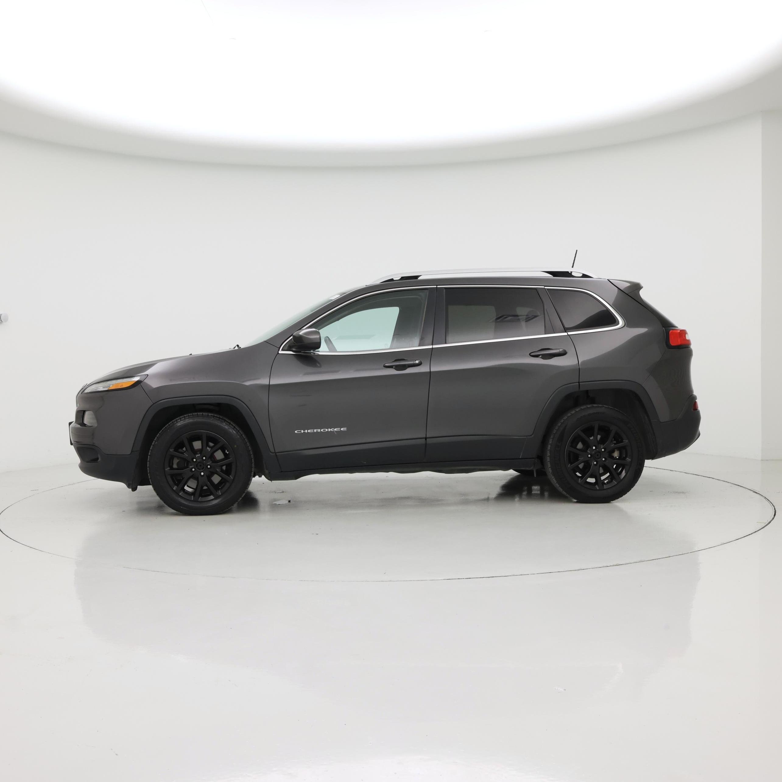 Thumbnail: 2016 Jeep Cherokee - 3