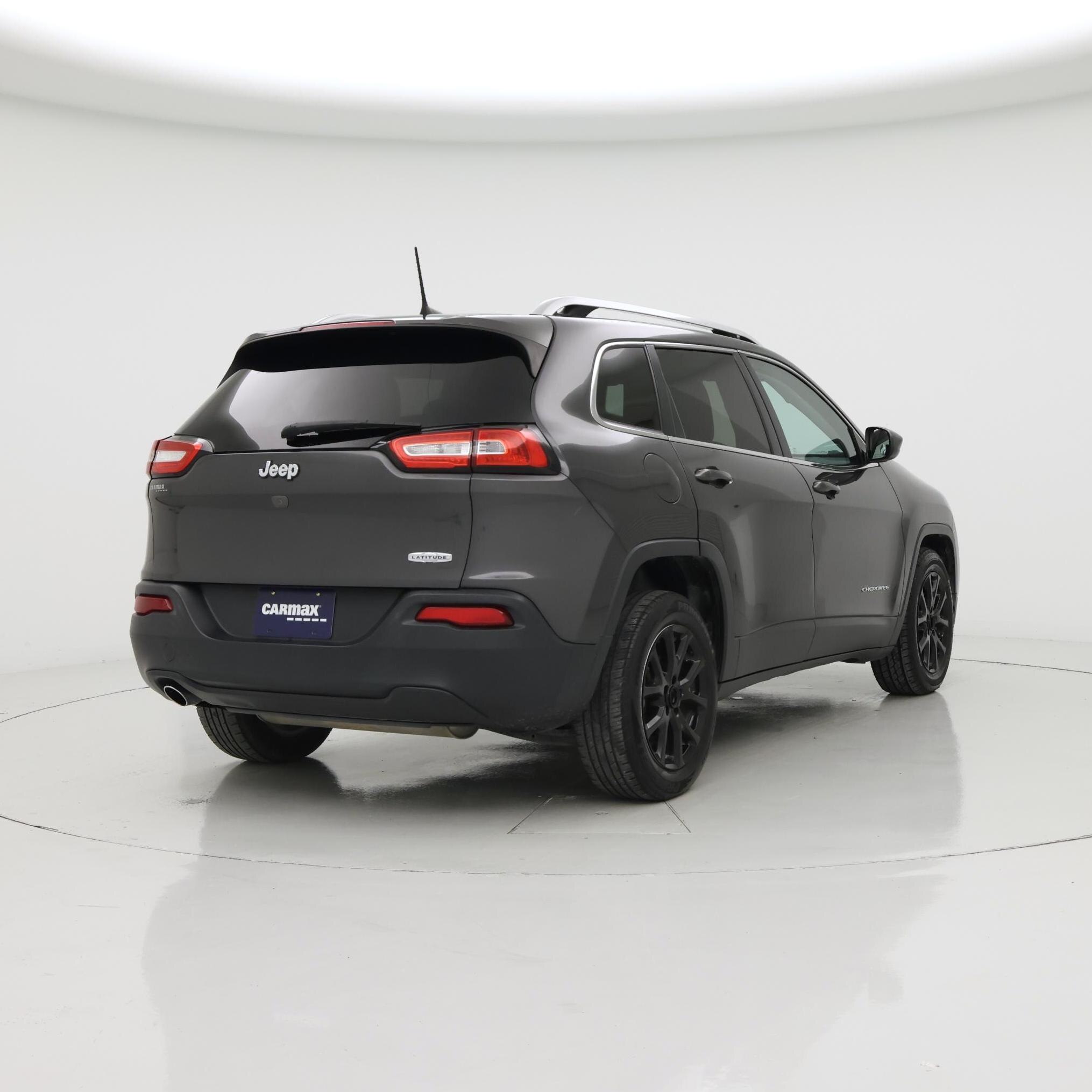 Thumbnail: 2016 Jeep Cherokee - 8
