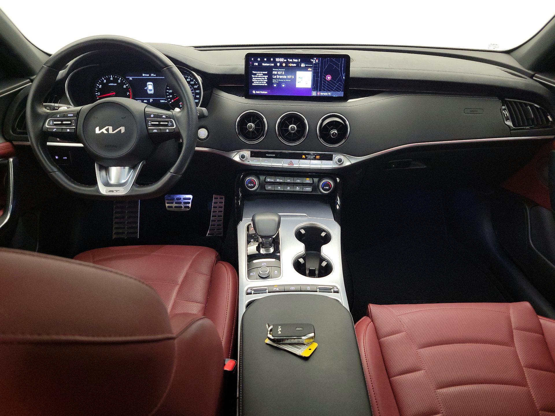 Thumbnail: 2023 Kia Stinger - 9