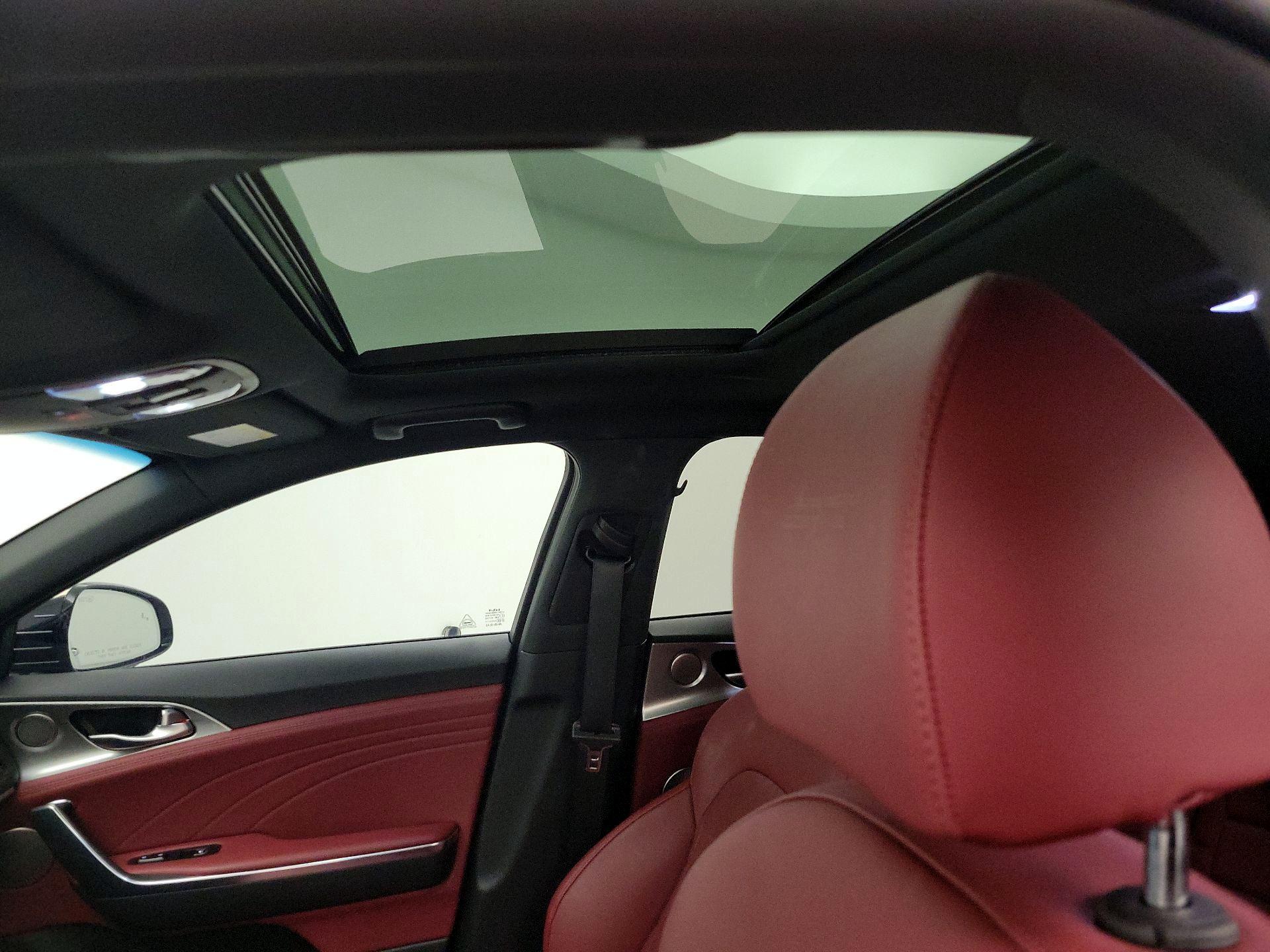 Thumbnail: 2023 Kia Stinger - 18