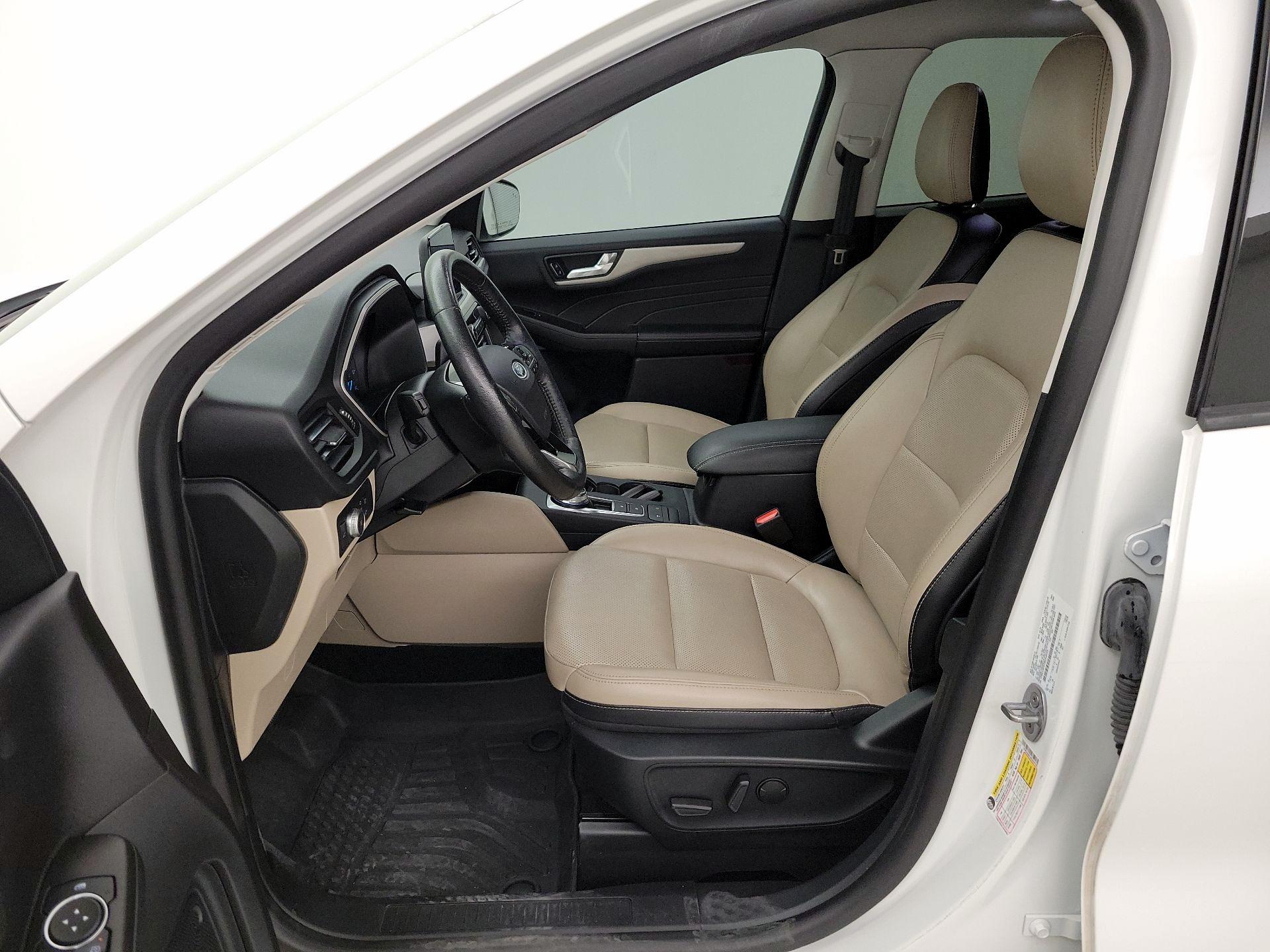 Thumbnail: 2021 Ford Escape - 11