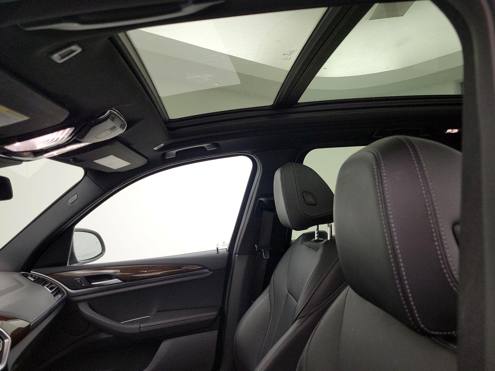 Thumbnail: 2022 BMW X3 - 18