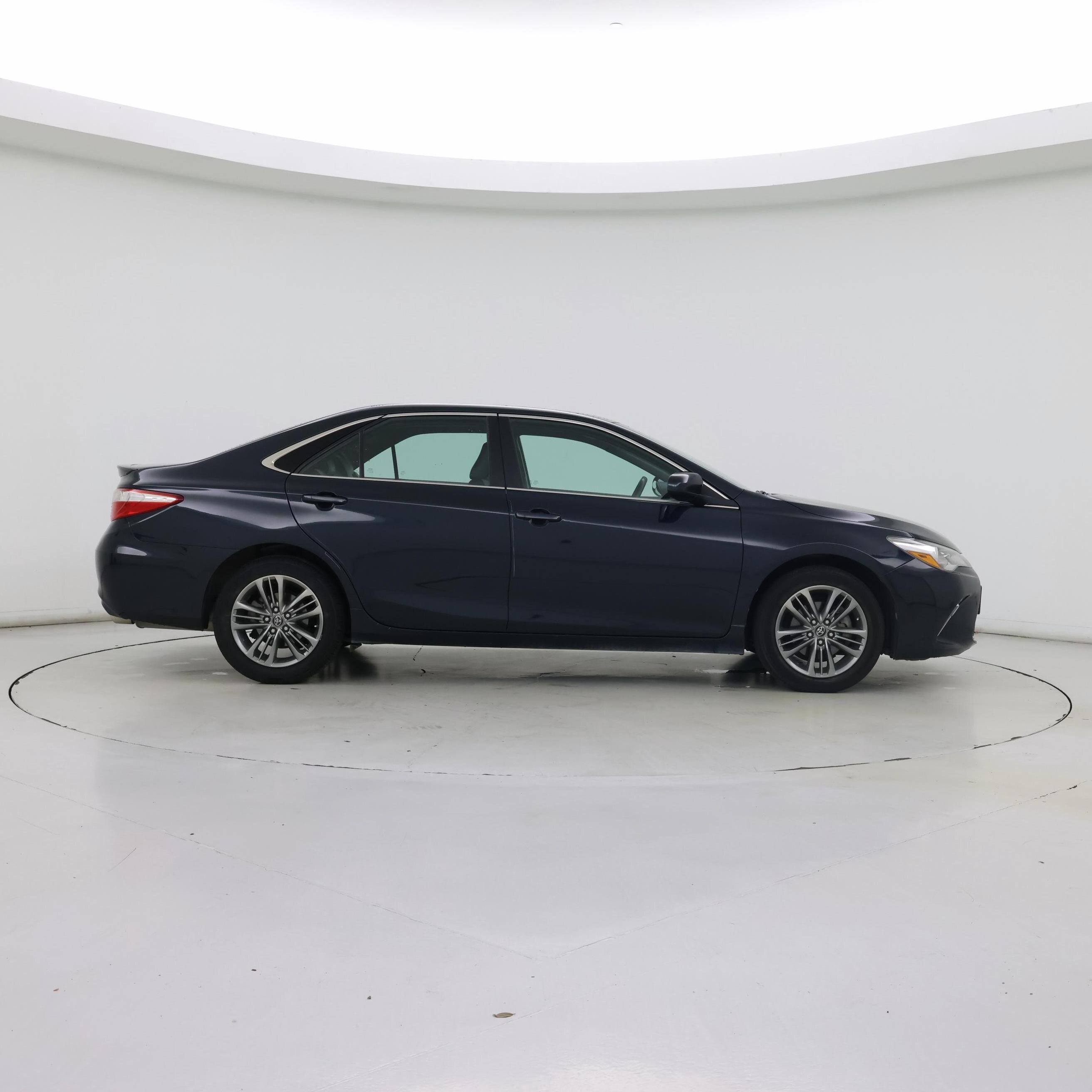Thumbnail: 2017 Toyota Camry - 7
