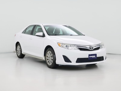 White 2014 Toyota Camry LE
