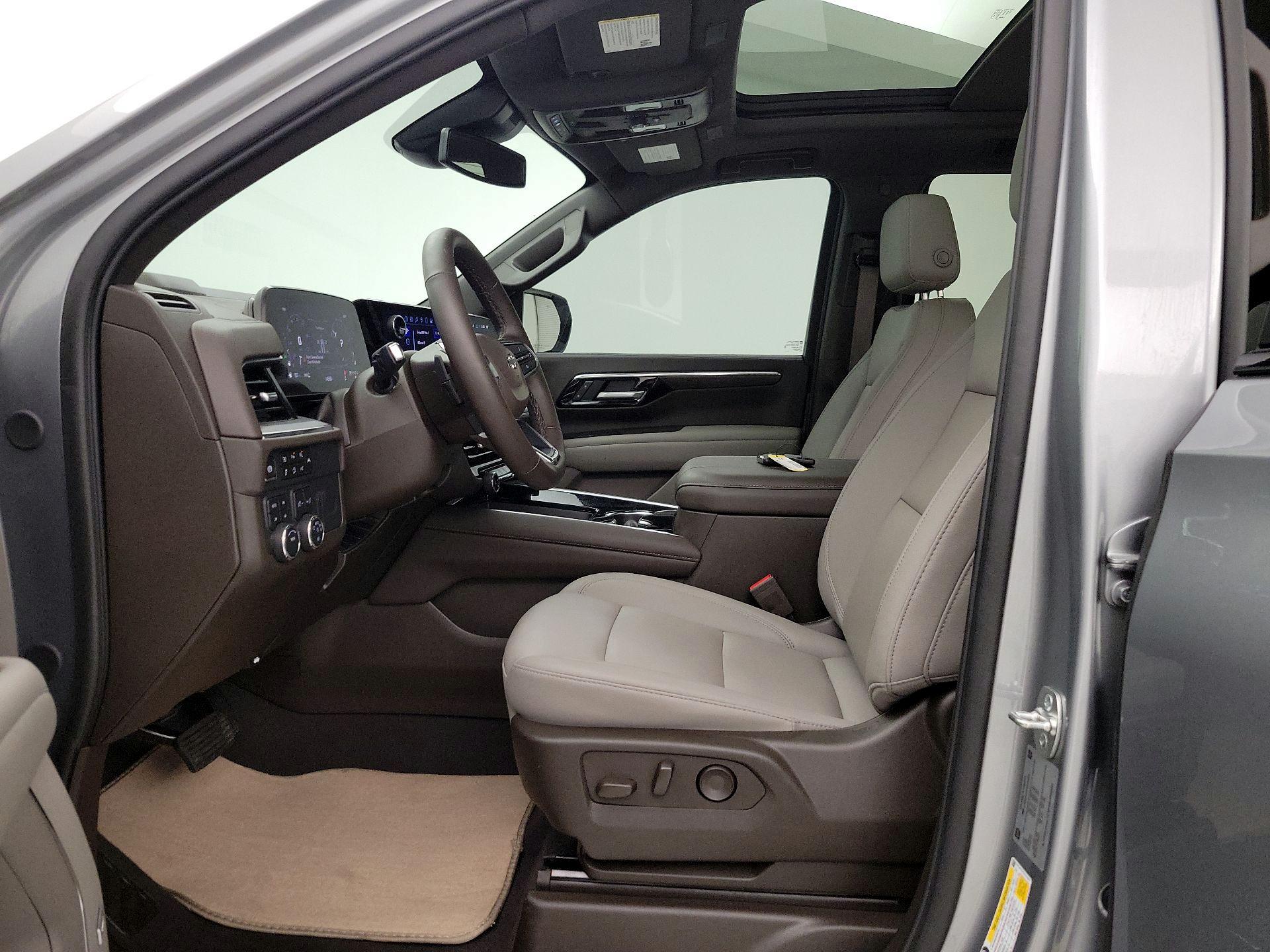 Thumbnail: 2025 Chevrolet Tahoe - 11