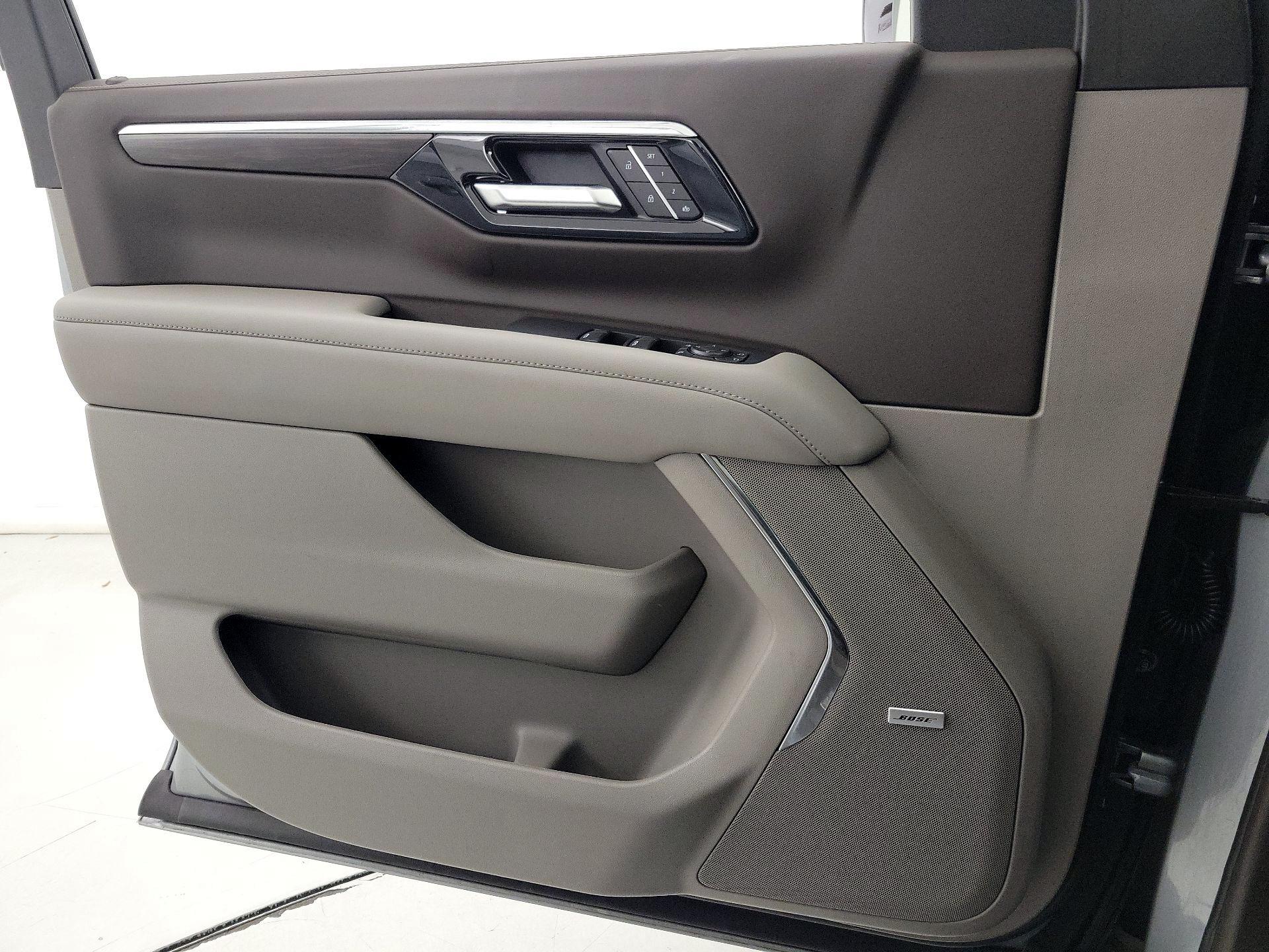 Thumbnail: 2025 Chevrolet Tahoe - 12