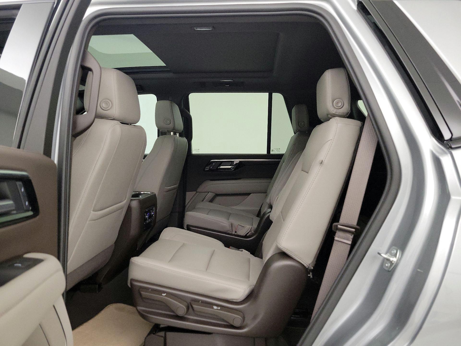 Thumbnail: 2025 Chevrolet Tahoe - 19