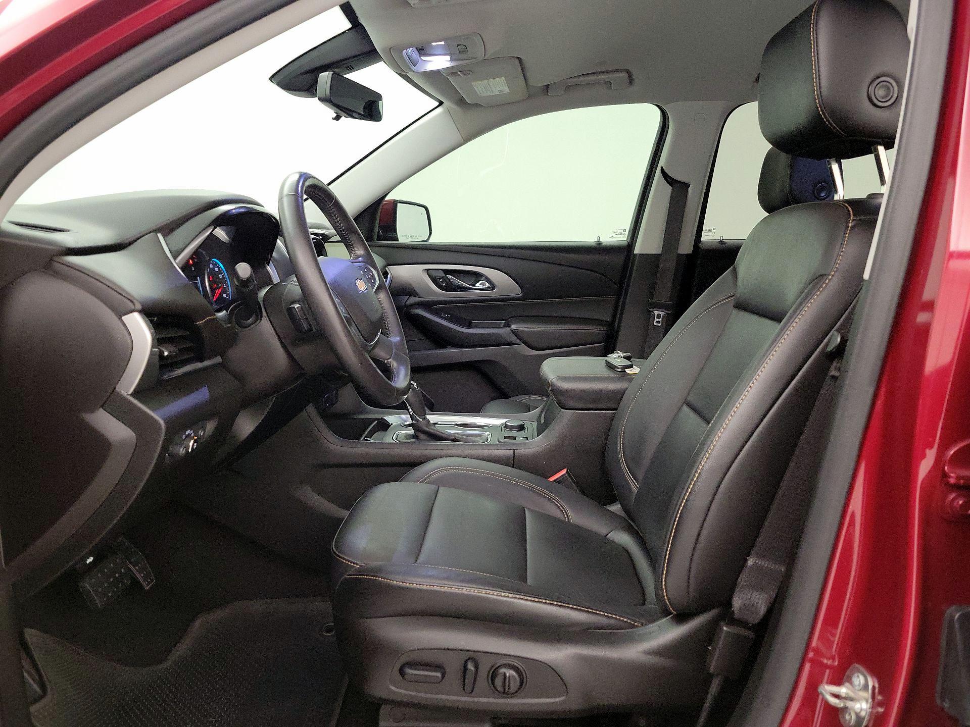 Thumbnail: 2018 Chevrolet Traverse - 11