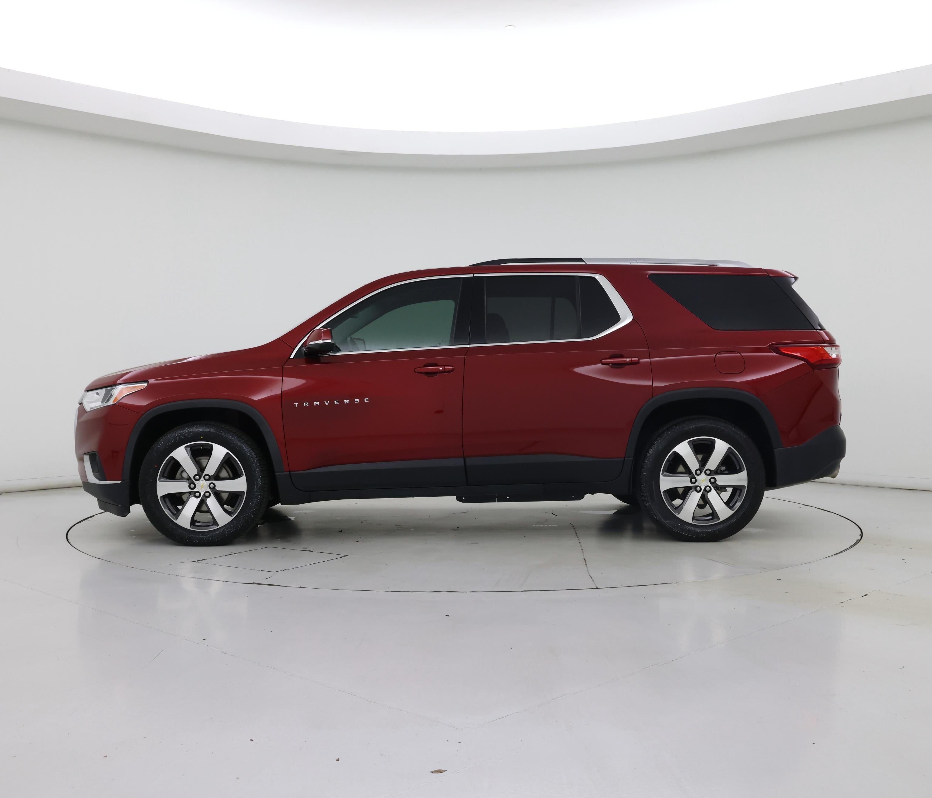 Thumbnail: 2018 Chevrolet Traverse - 3