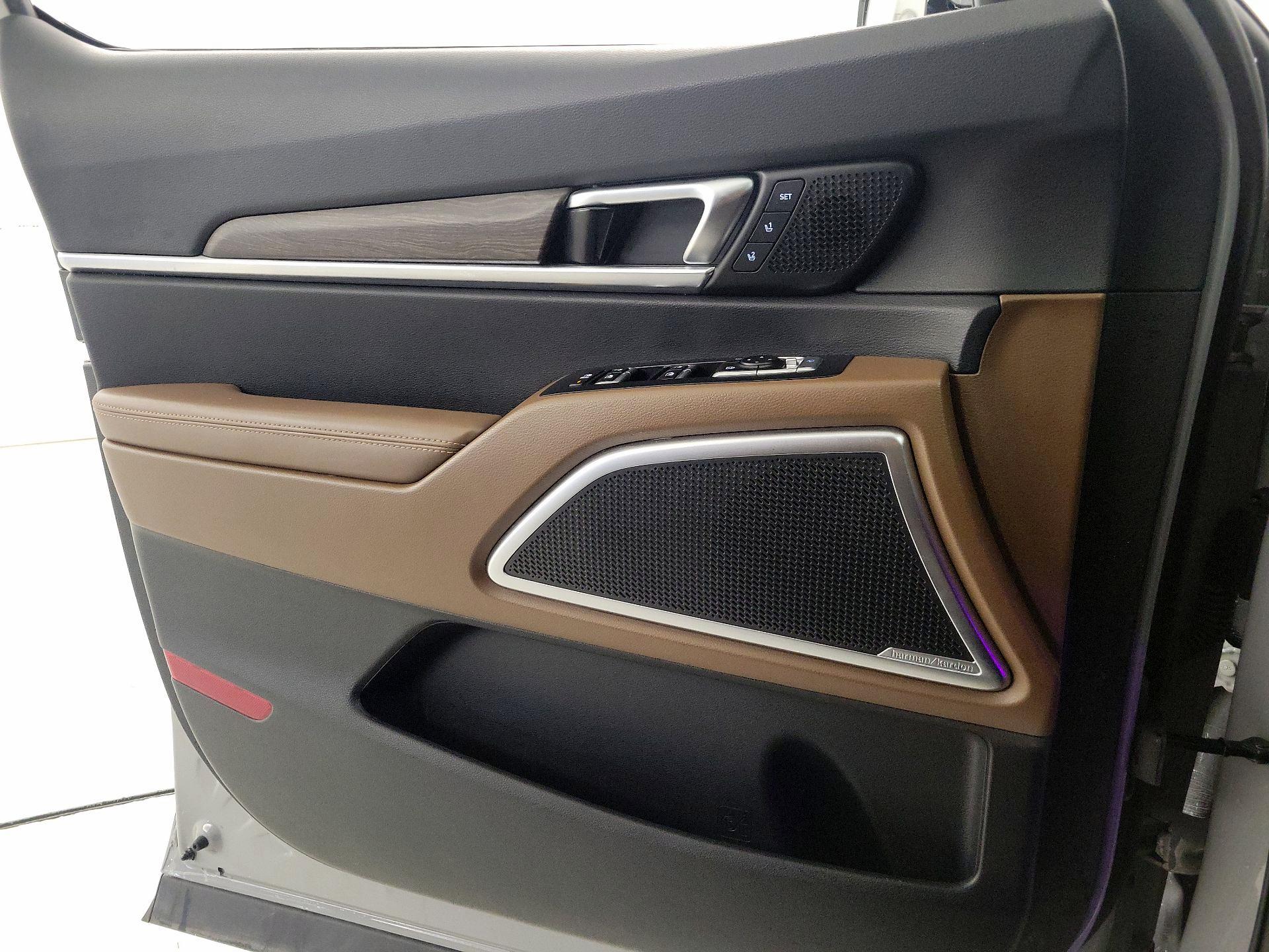 Thumbnail: 2022 Kia Telluride - 12