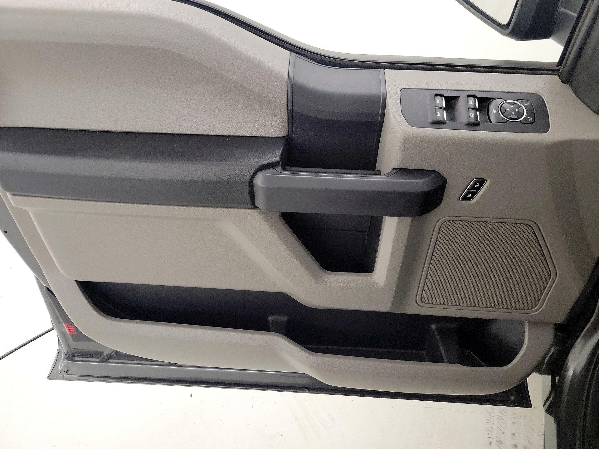Thumbnail: 2016 Ford F-150 - 12