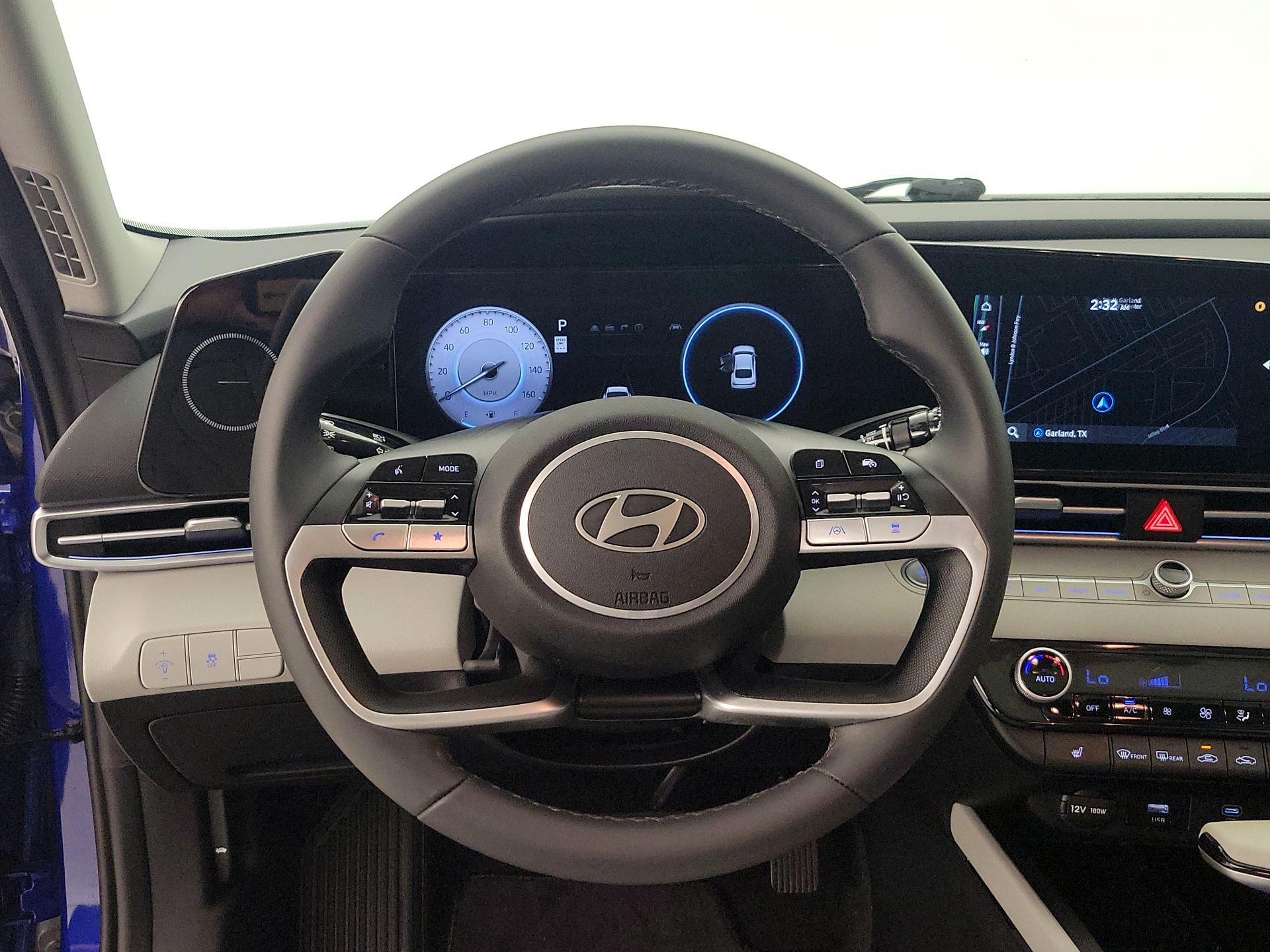 Thumbnail: 2024 Hyundai Elantra - 10