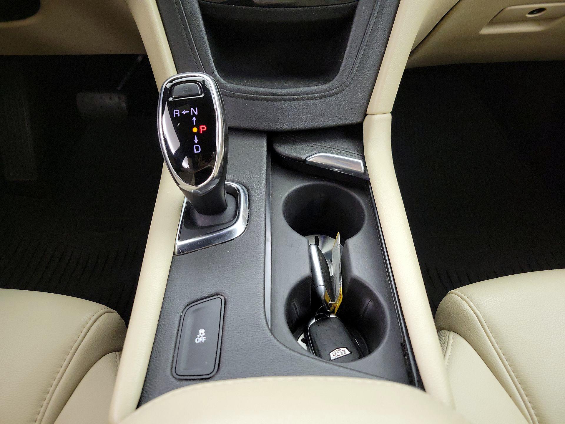 Thumbnail: 2018 Cadillac XT5 - 17