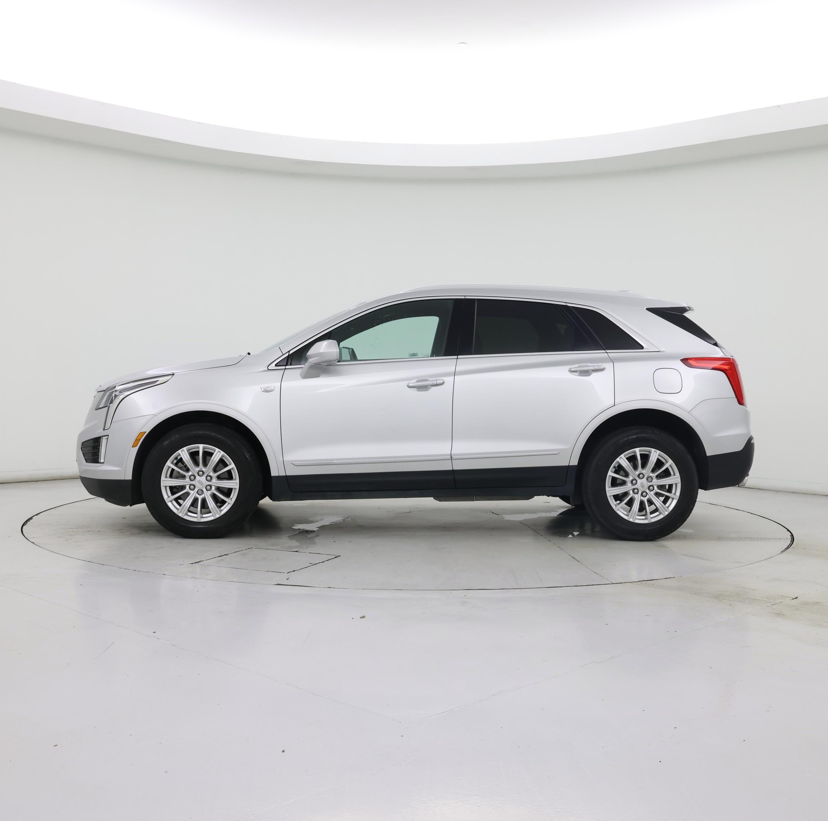 Thumbnail: 2018 Cadillac XT5 - 3