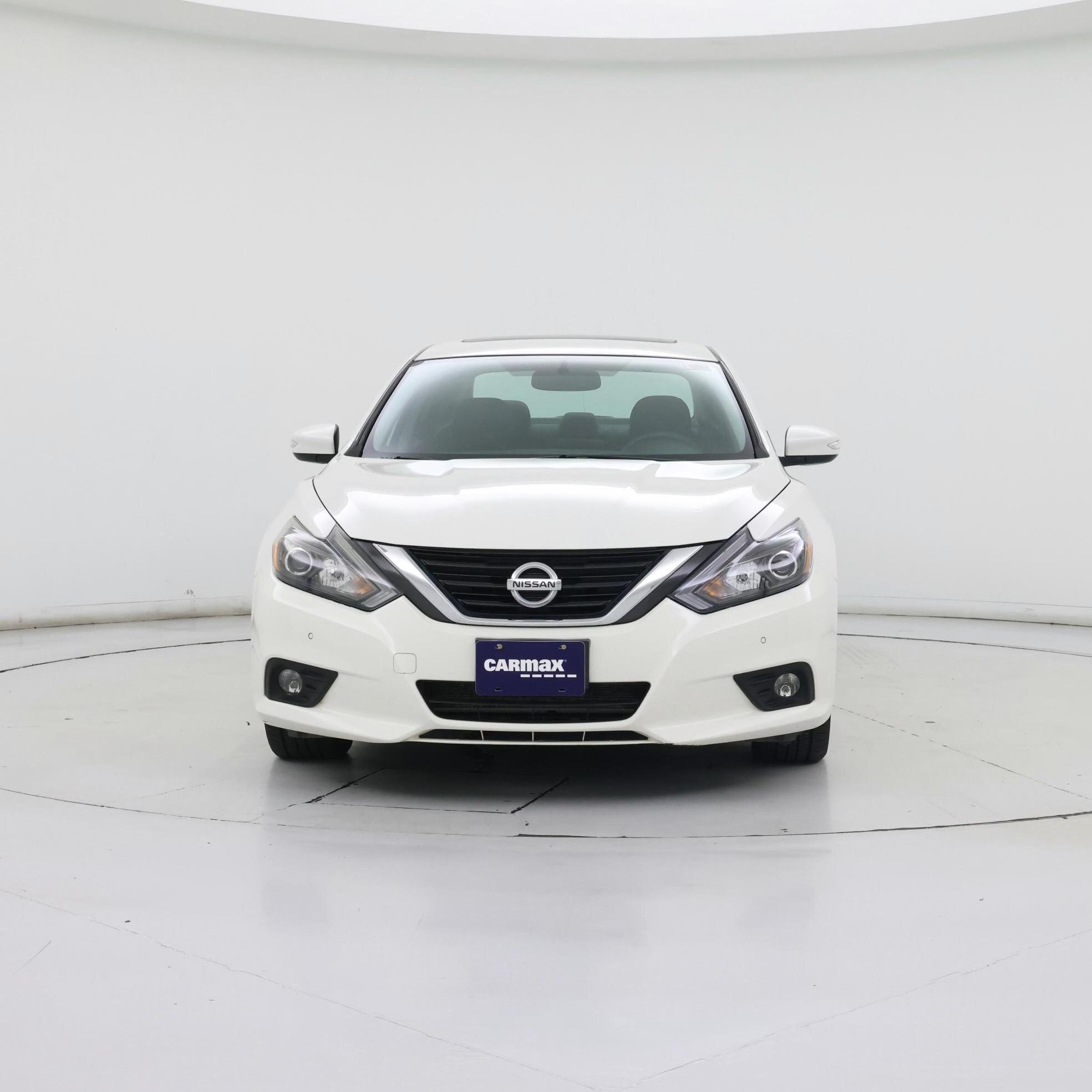 Thumbnail: 2016 Nissan Altima - 5