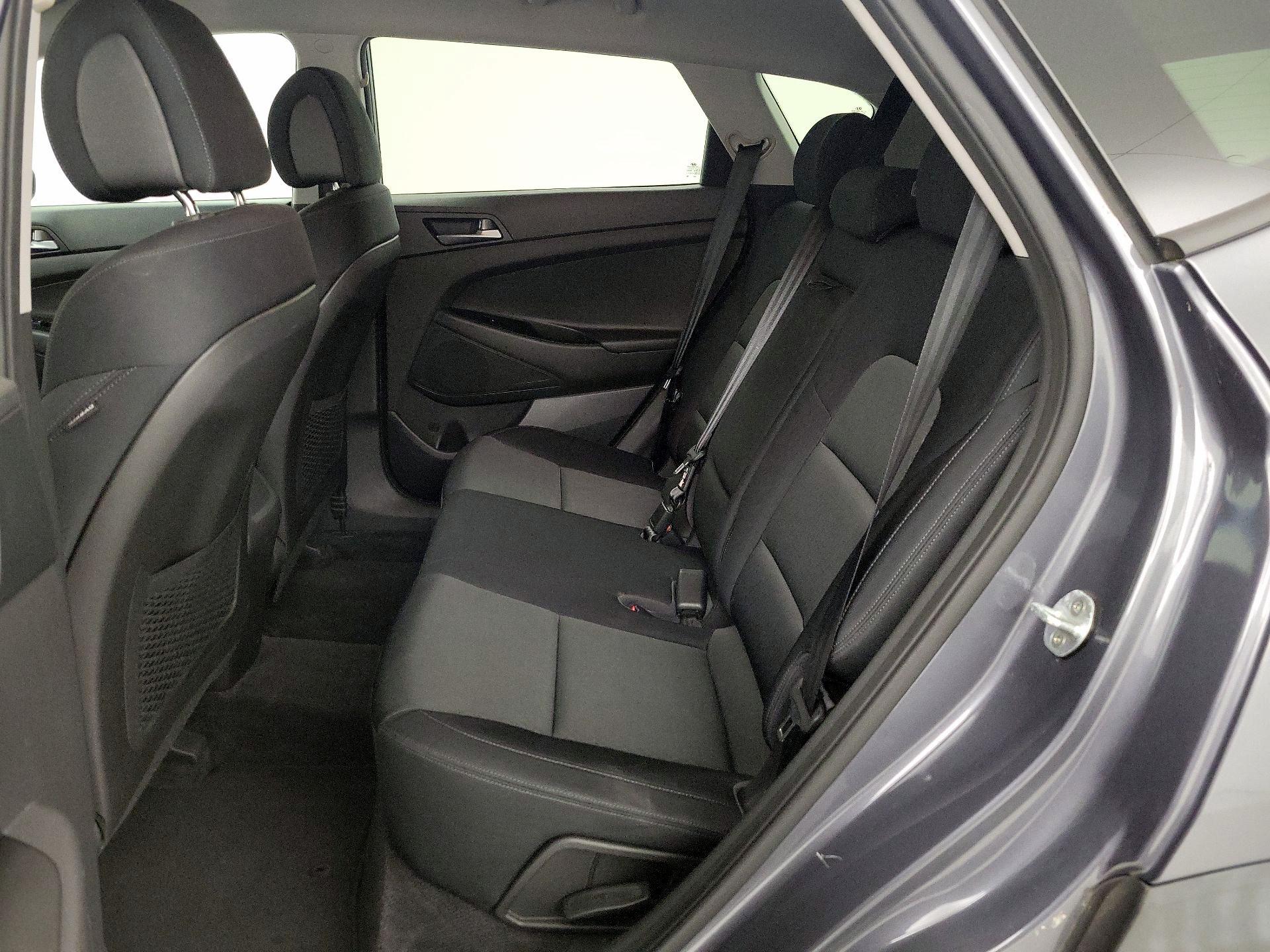 Thumbnail: 2016 Hyundai Tucson - 18