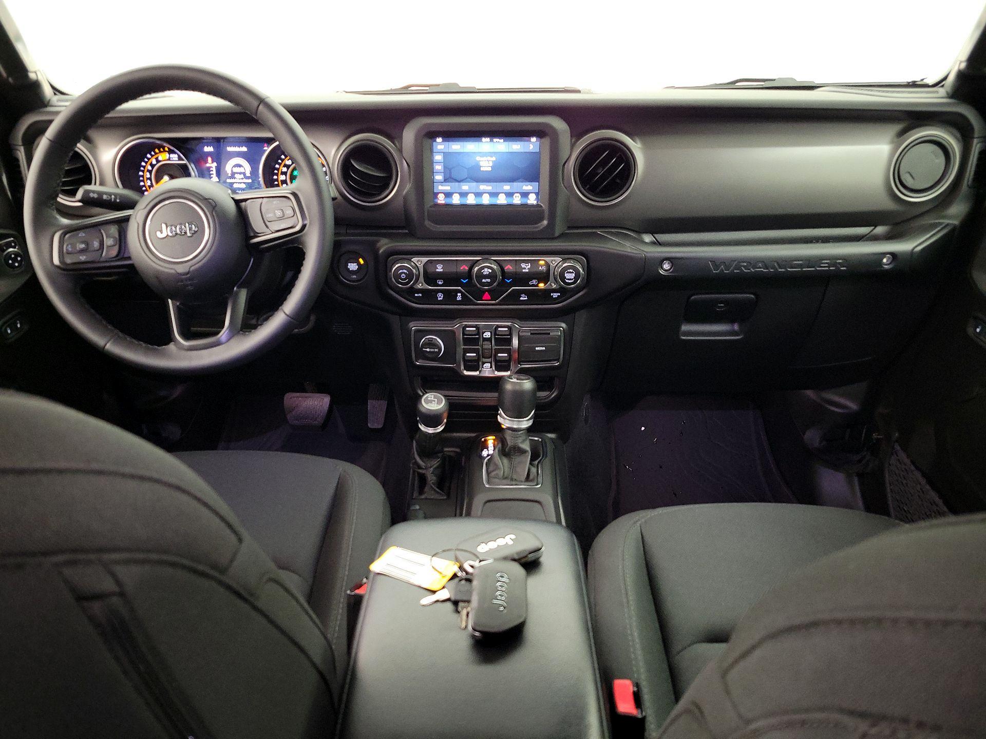 Thumbnail: 2022 Jeep Wrangler - 9
