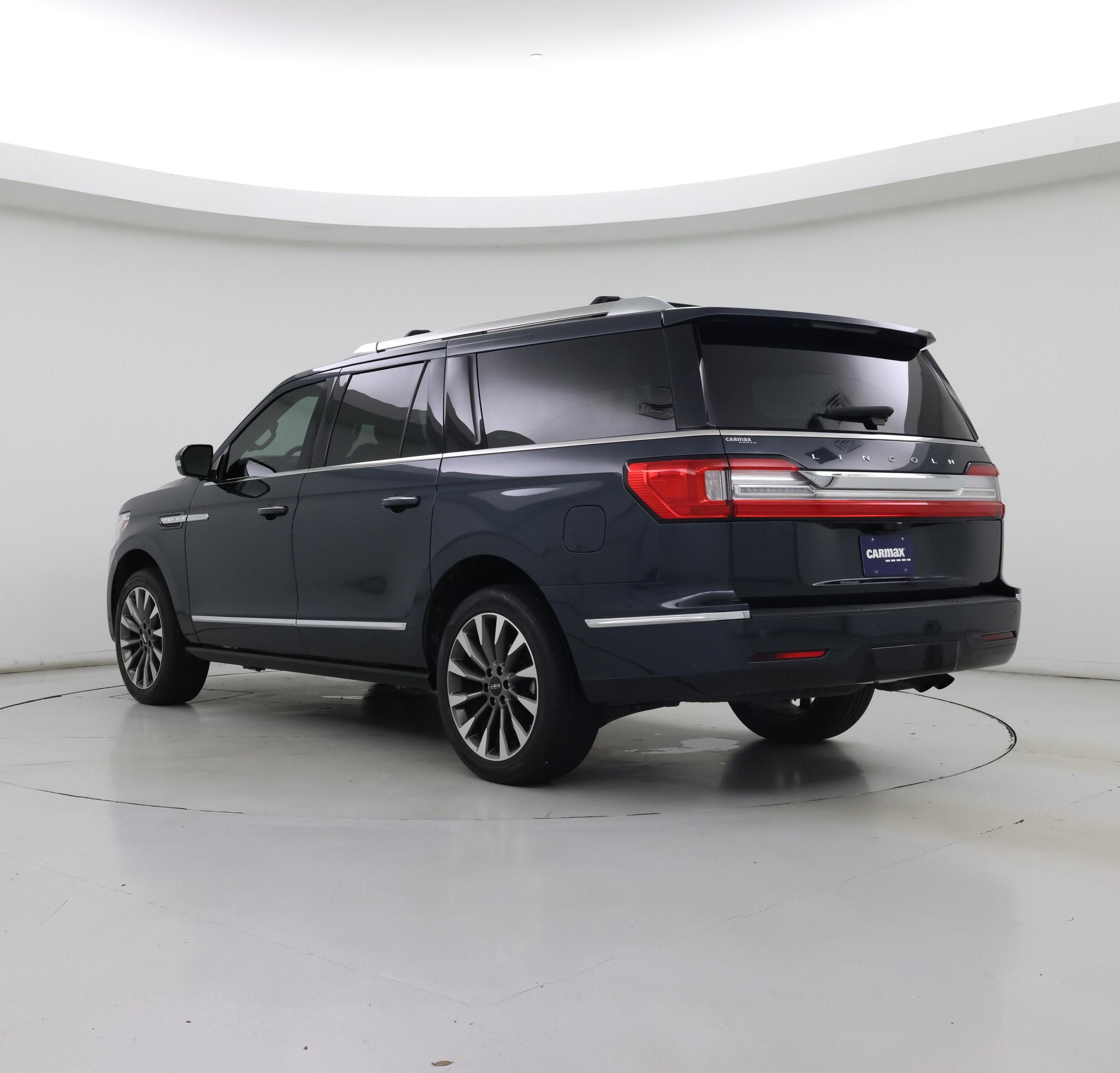 Thumbnail: 2021 Lincoln Navigator L - 2
