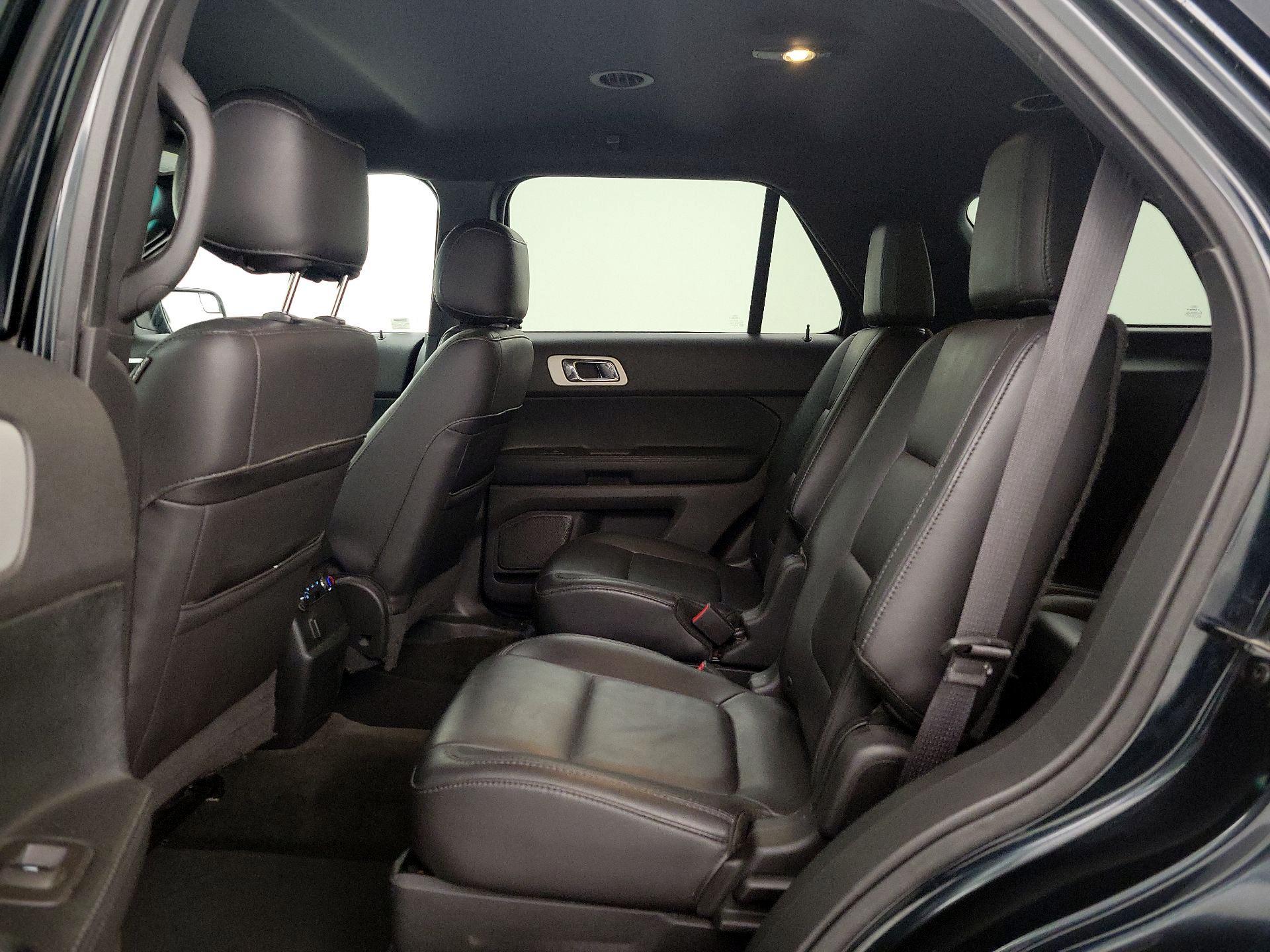 Thumbnail: 2015 Ford Explorer - 18