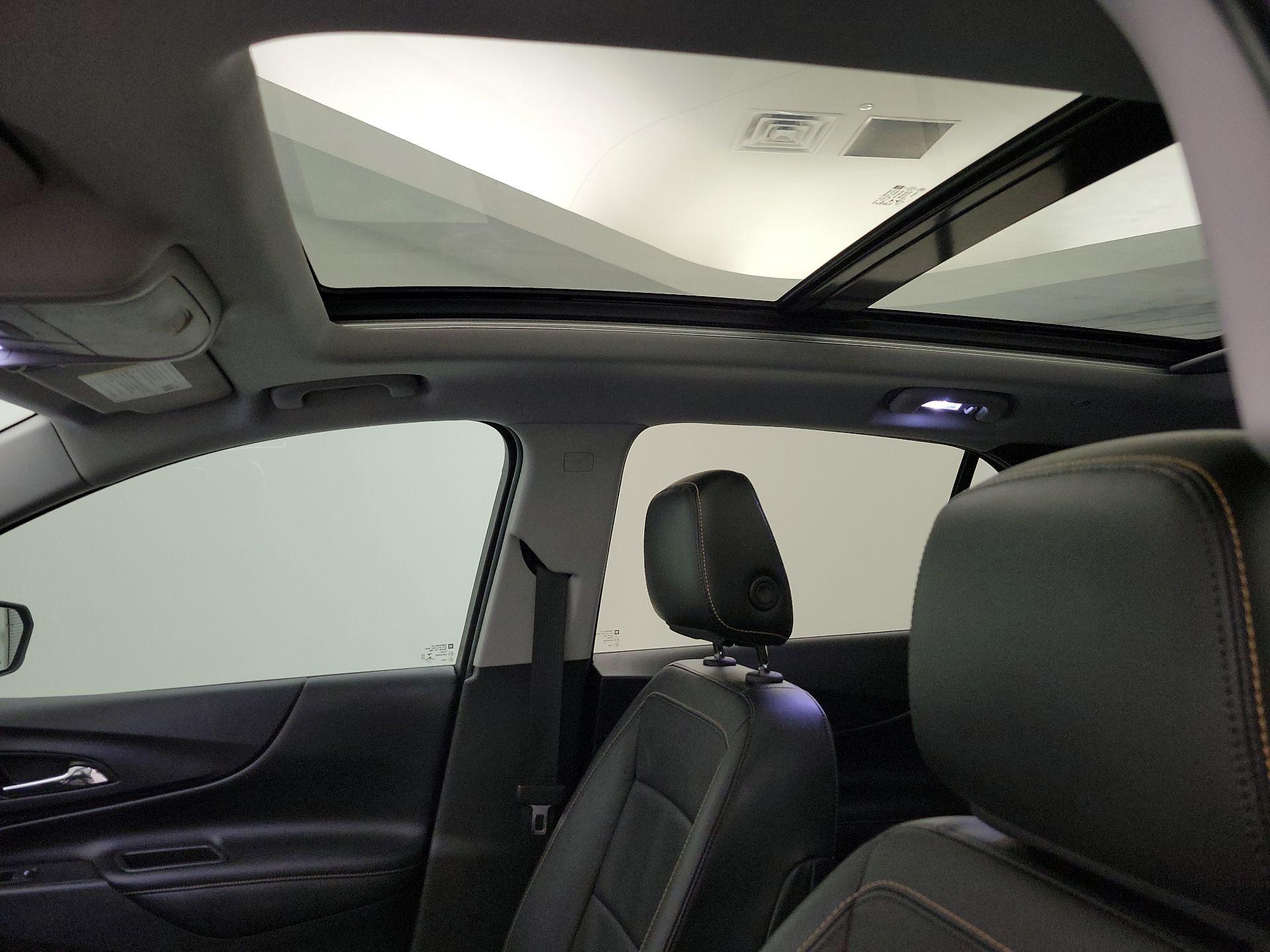Thumbnail: 2020 Chevrolet Equinox - 18