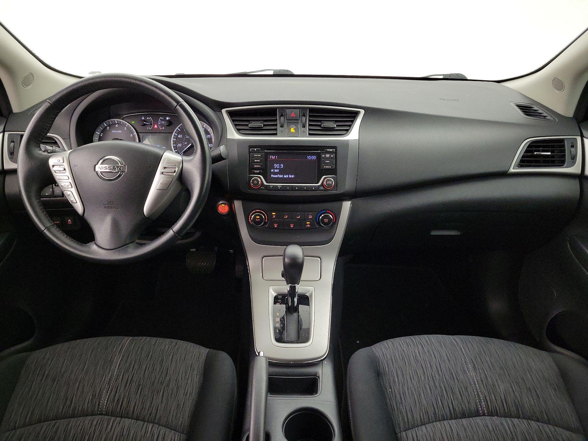 Thumbnail: 2015 Nissan Sentra - 9