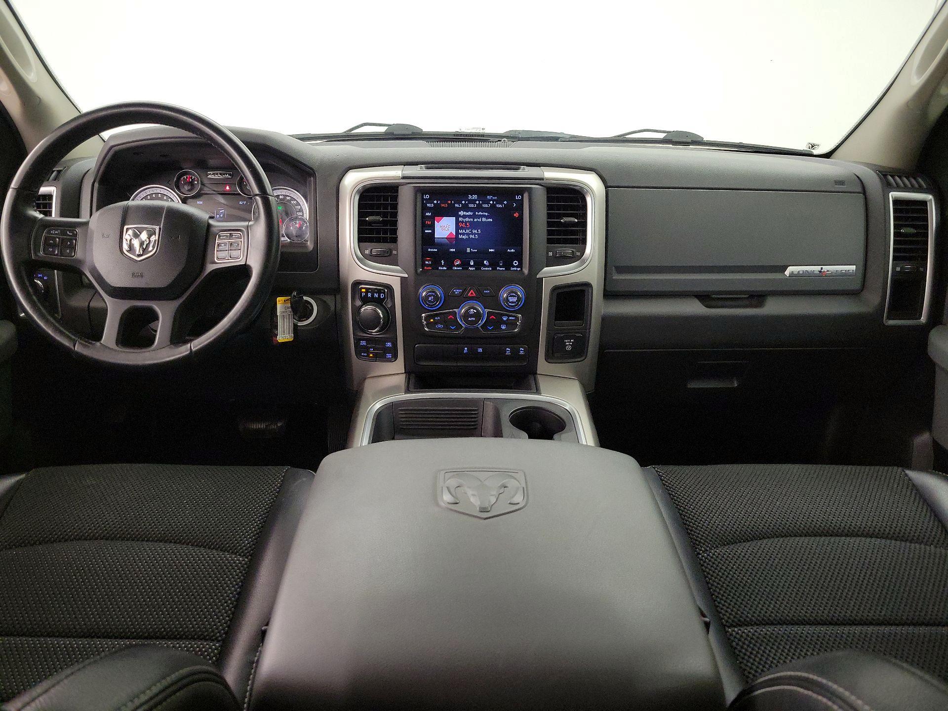Thumbnail: 2019 RAM 1500 Classic - 9
