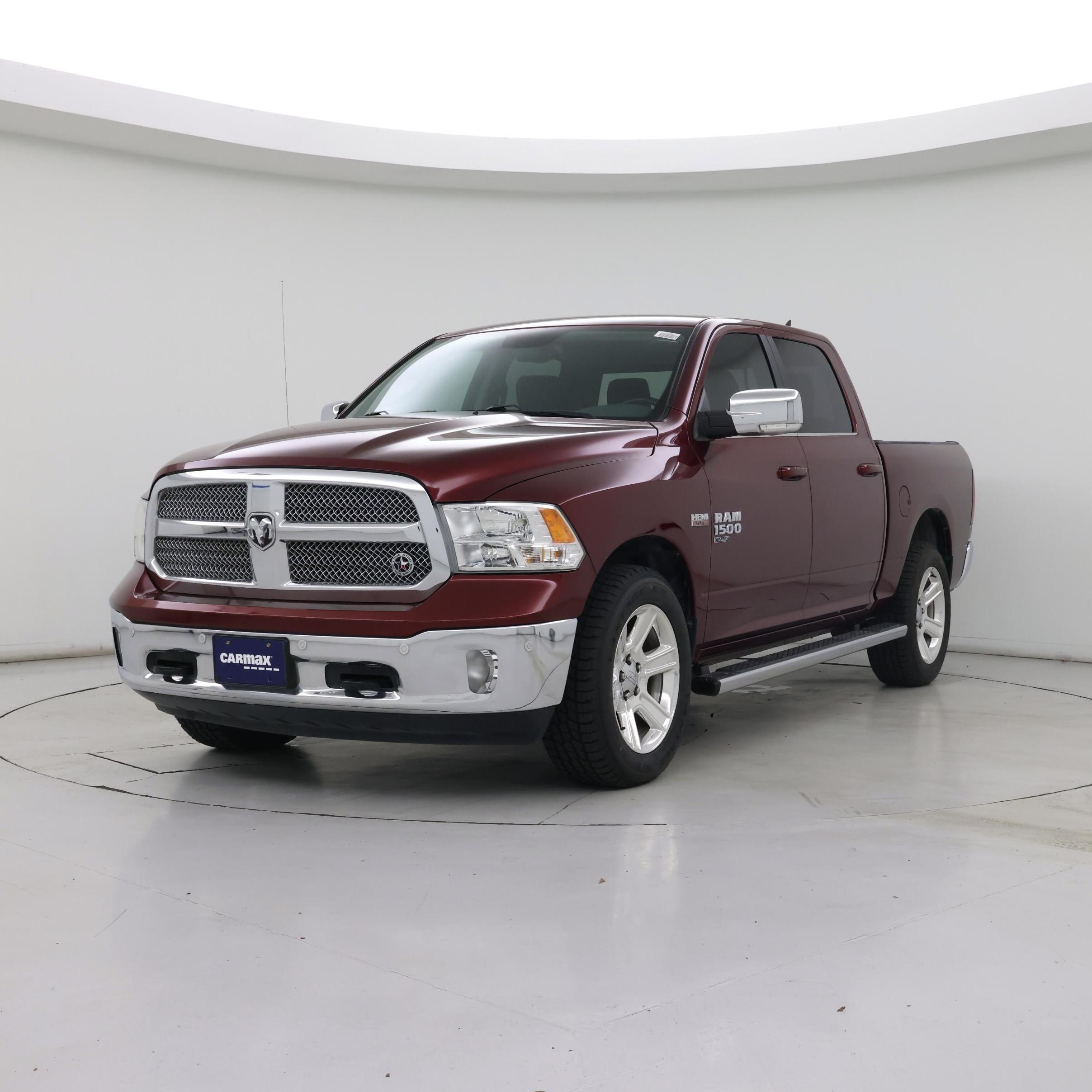 Thumbnail: 2019 RAM 1500 Classic - 4