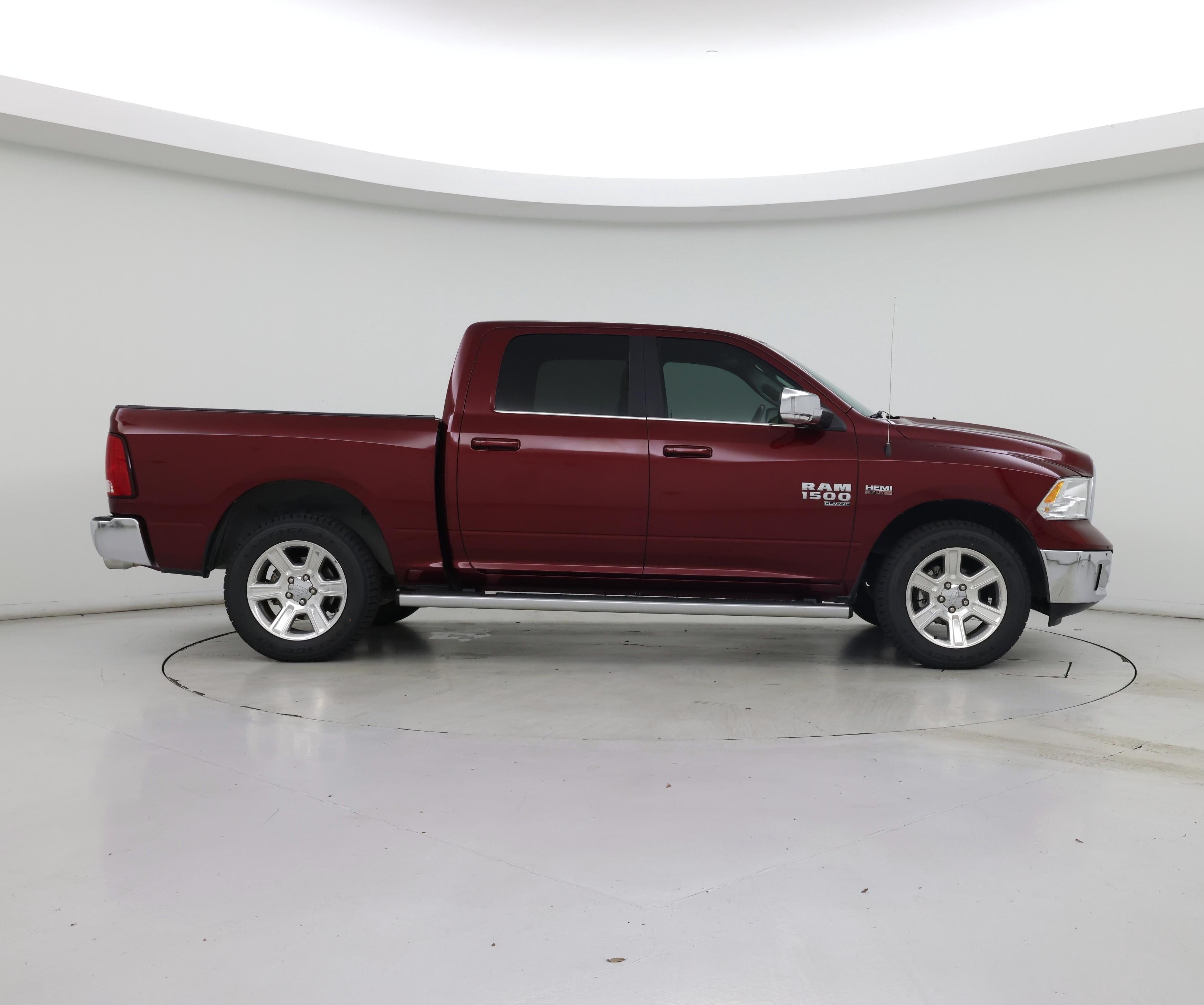 Thumbnail: 2019 RAM 1500 Classic - 7