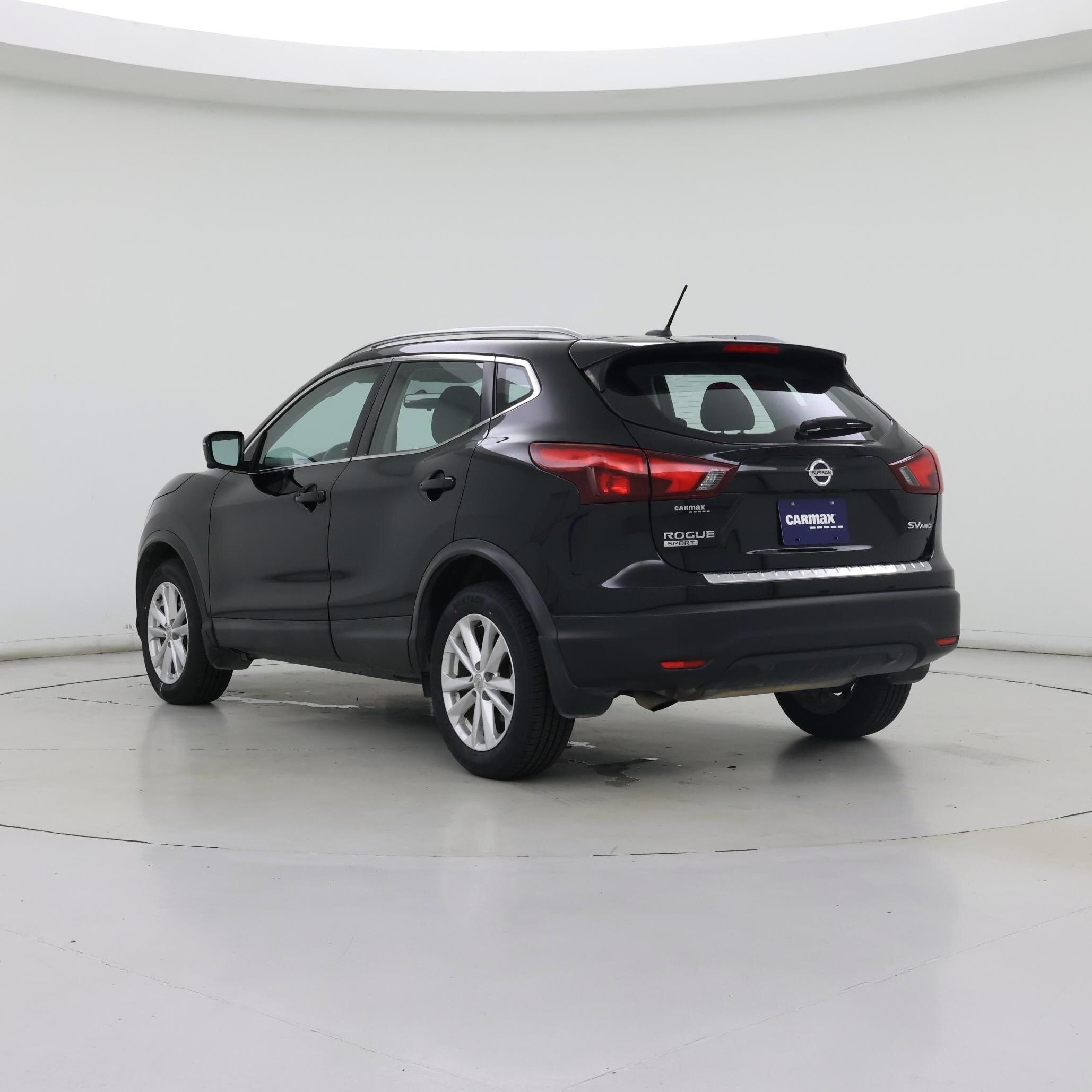Thumbnail: 2018 Nissan Rogue Sport - 2