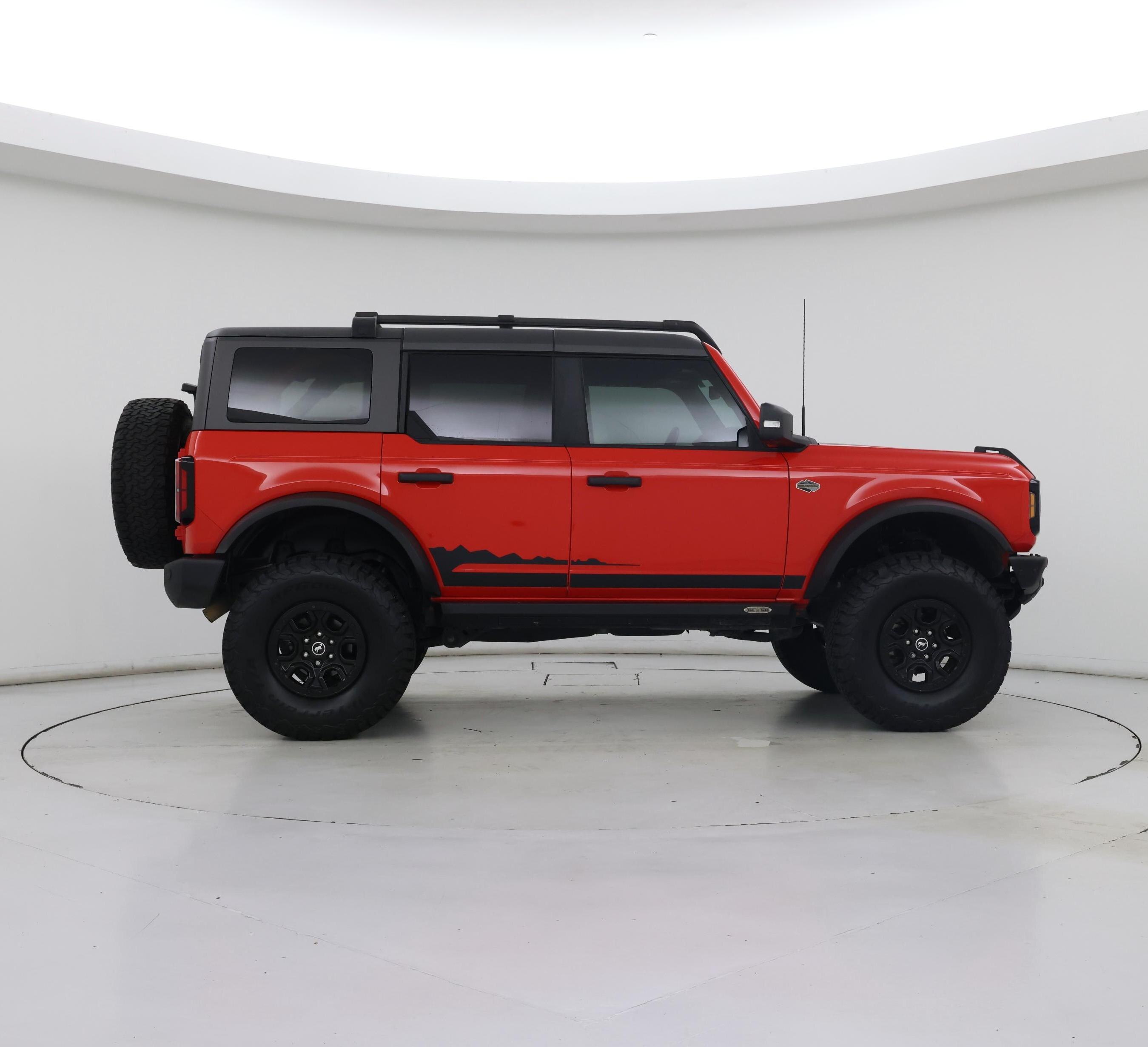 Thumbnail: 2022 Ford Bronco - 7