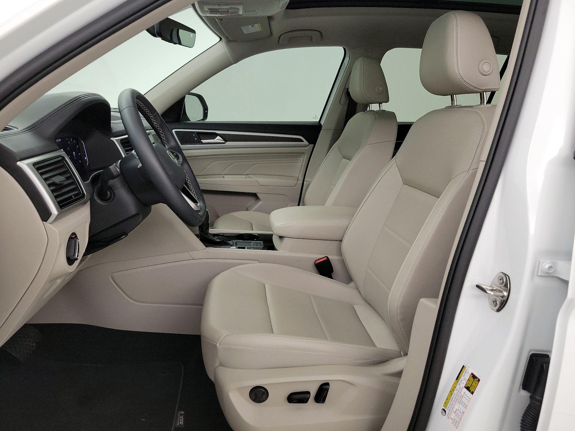 Thumbnail: 2023 Volkswagen Atlas - 11