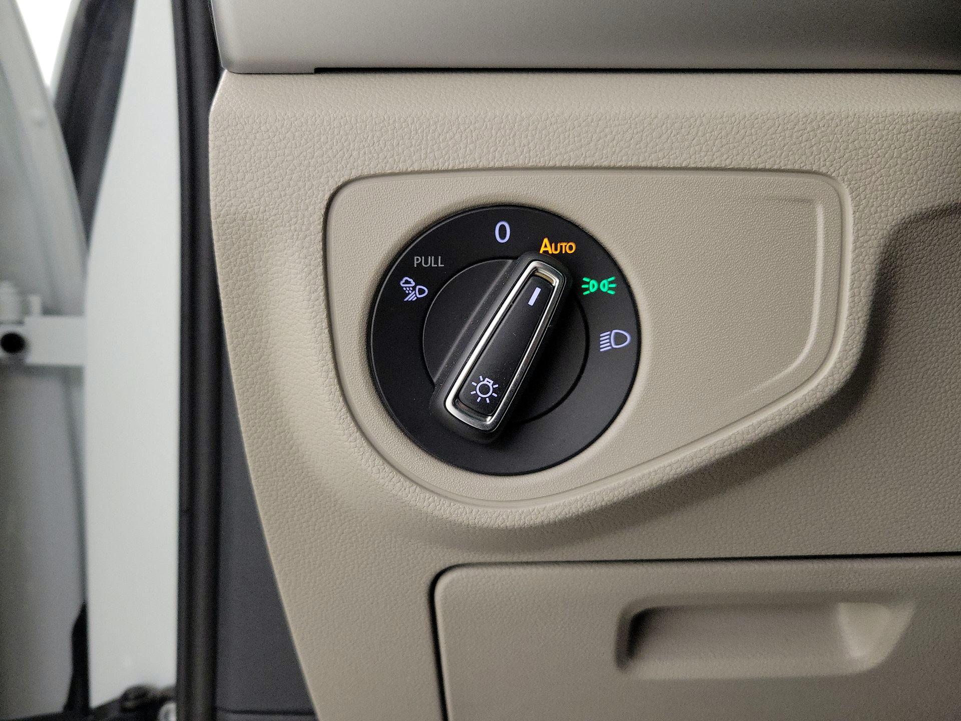 Thumbnail: 2023 Volkswagen Atlas - 13